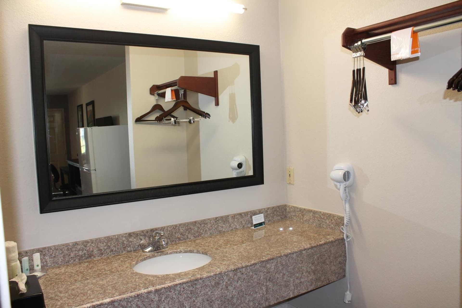 Quality Inn & Suites Port Arthur - Nederland gallery photo in Port Arthur, TX — image 49