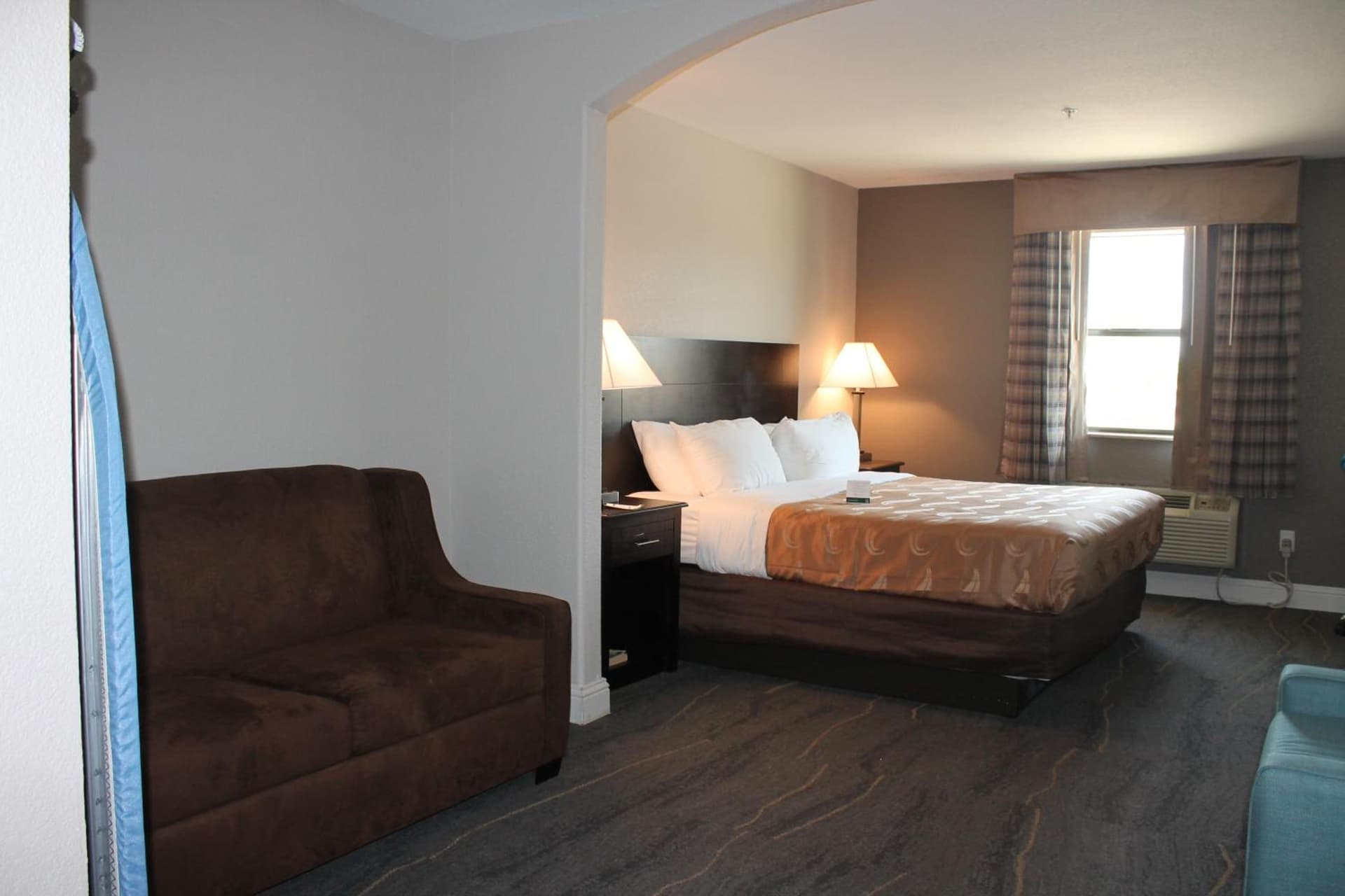Quality Inn & Suites Port Arthur - Nederland gallery photo in Port Arthur, TX — image 47