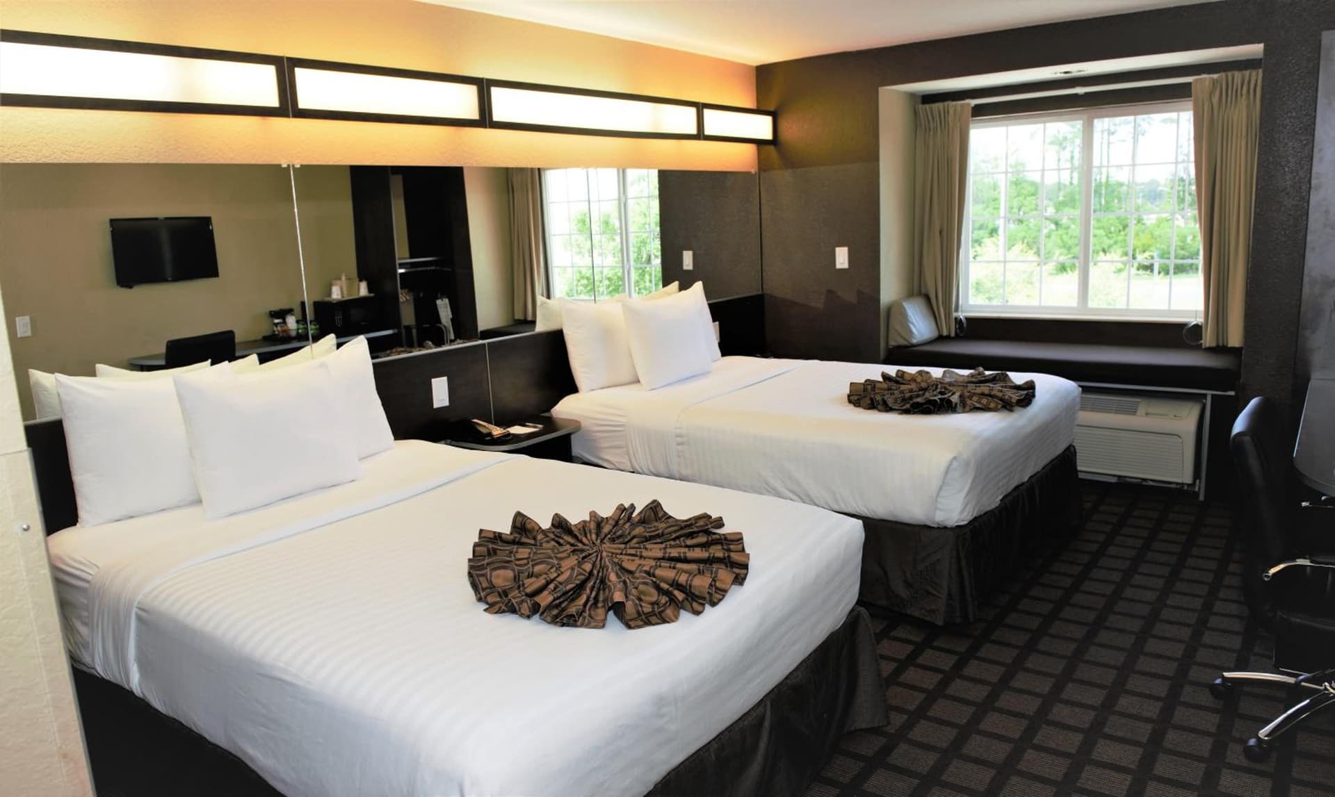 Microtel Inn & Suites by Wyndham Jacksonville Airport gallery photo in Jacksonville, FL — image 37