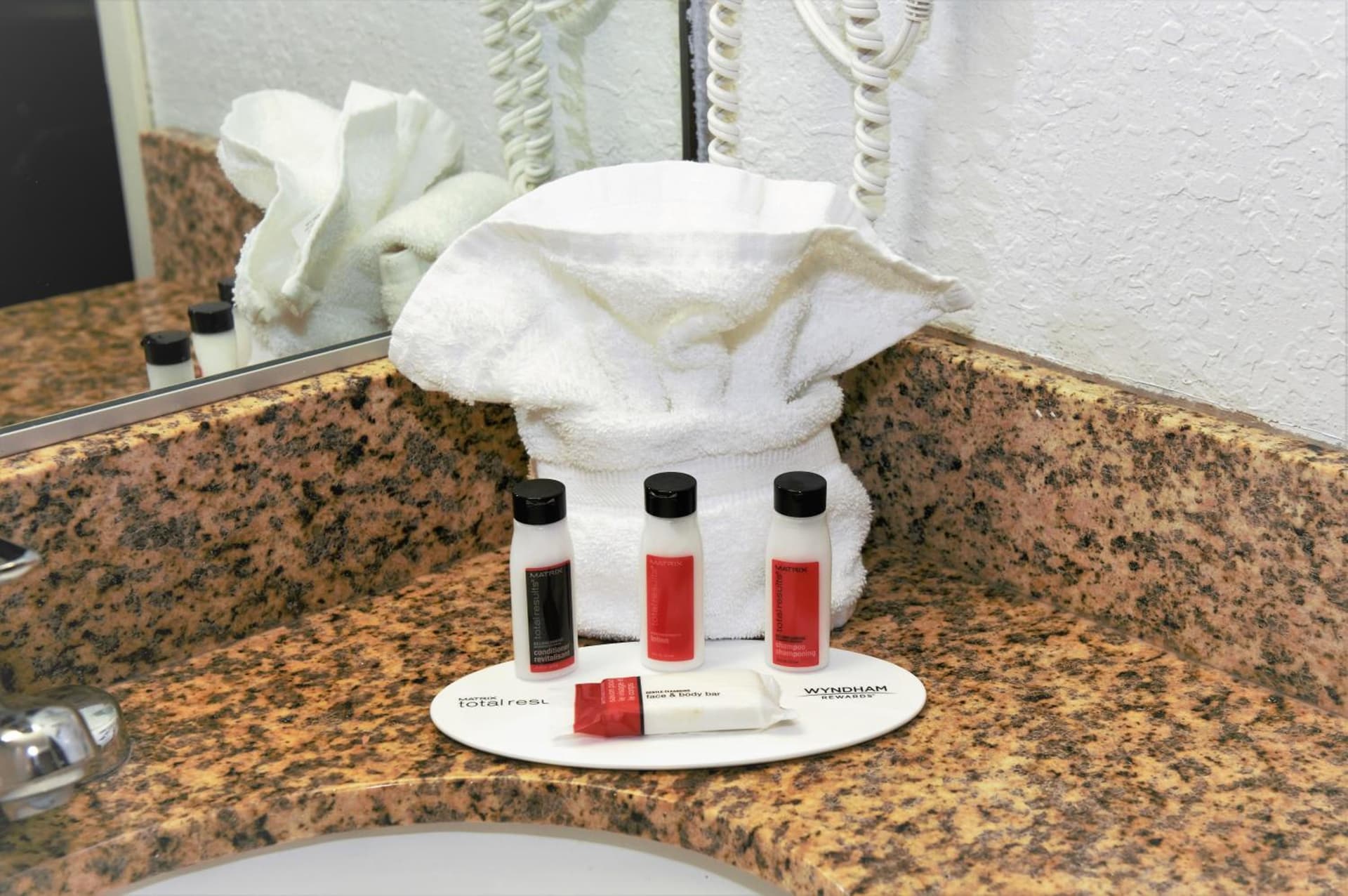 Microtel Inn & Suites by Wyndham Jacksonville Airport gallery photo in Jacksonville, FL — image 12