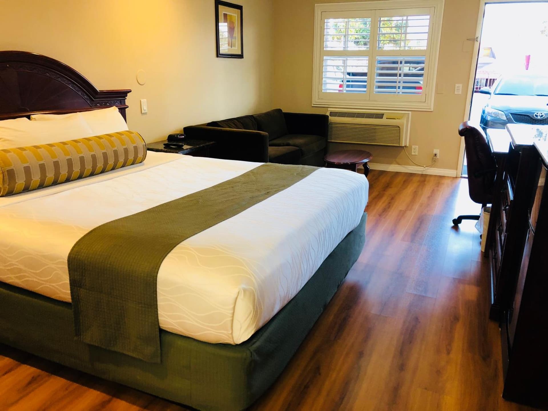 Dynasty Suites Hotel gallery photo in Riverside, CA — image 16