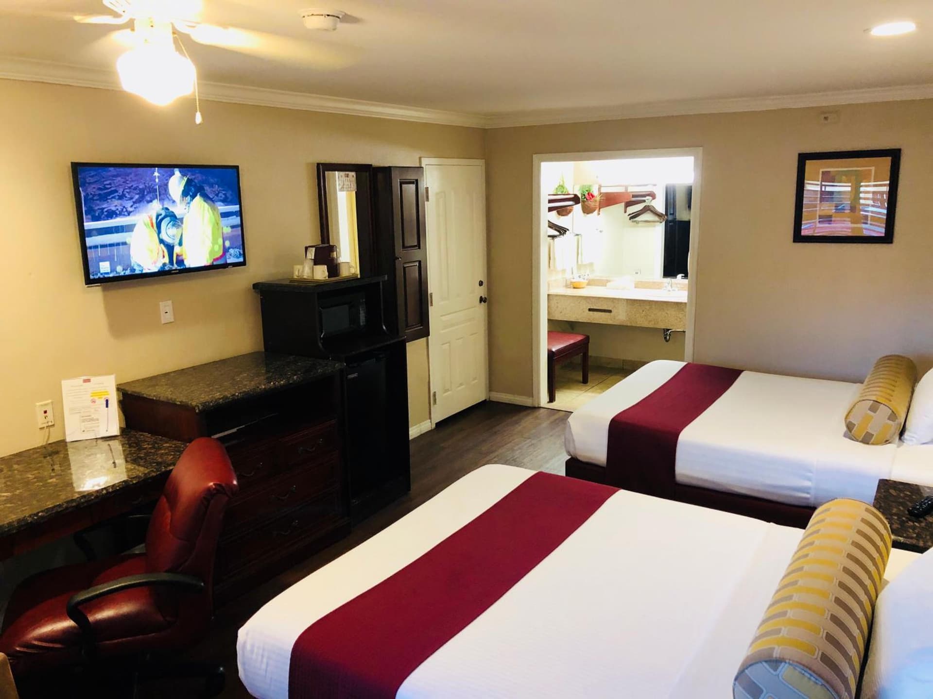 Dynasty Suites Hotel gallery photo in Riverside, CA — image 15