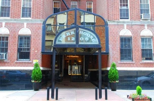 Park House Hotel Brooklyn featured exterior or lobby in Brooklyn, NY — similar hotel