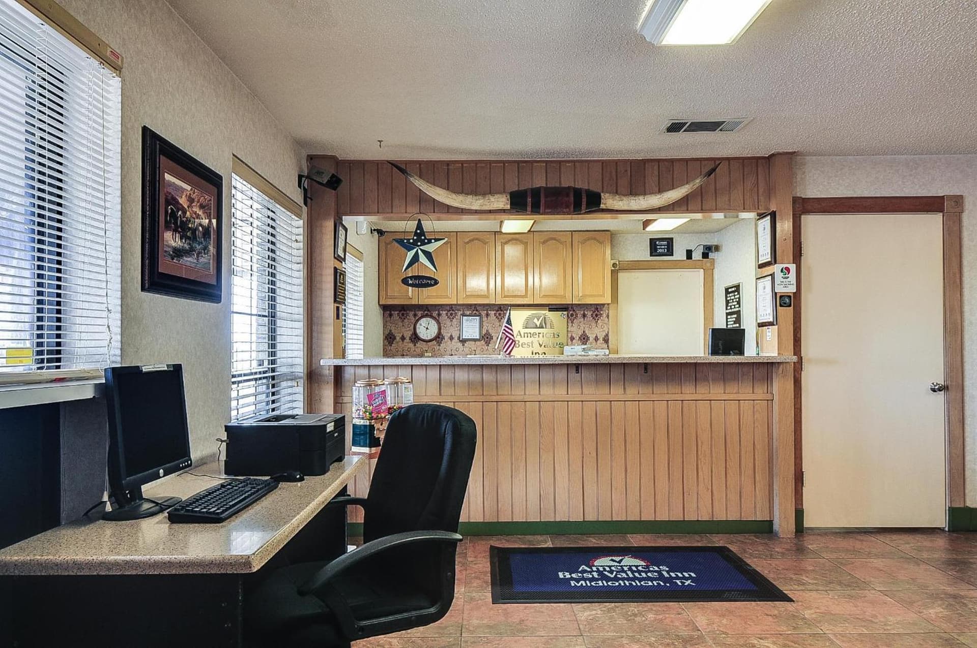 Americas Best Value Inn Midlothian gallery photo in Midlothian, TX — image 21