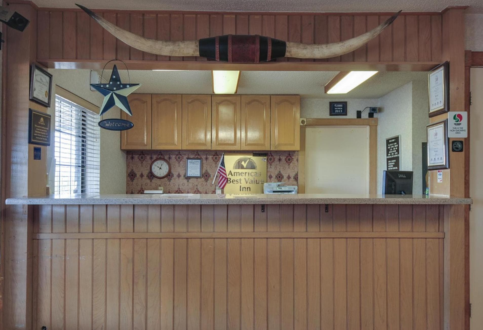 Americas Best Value Inn Midlothian interior in Midlothian, TX — gallery photo 2