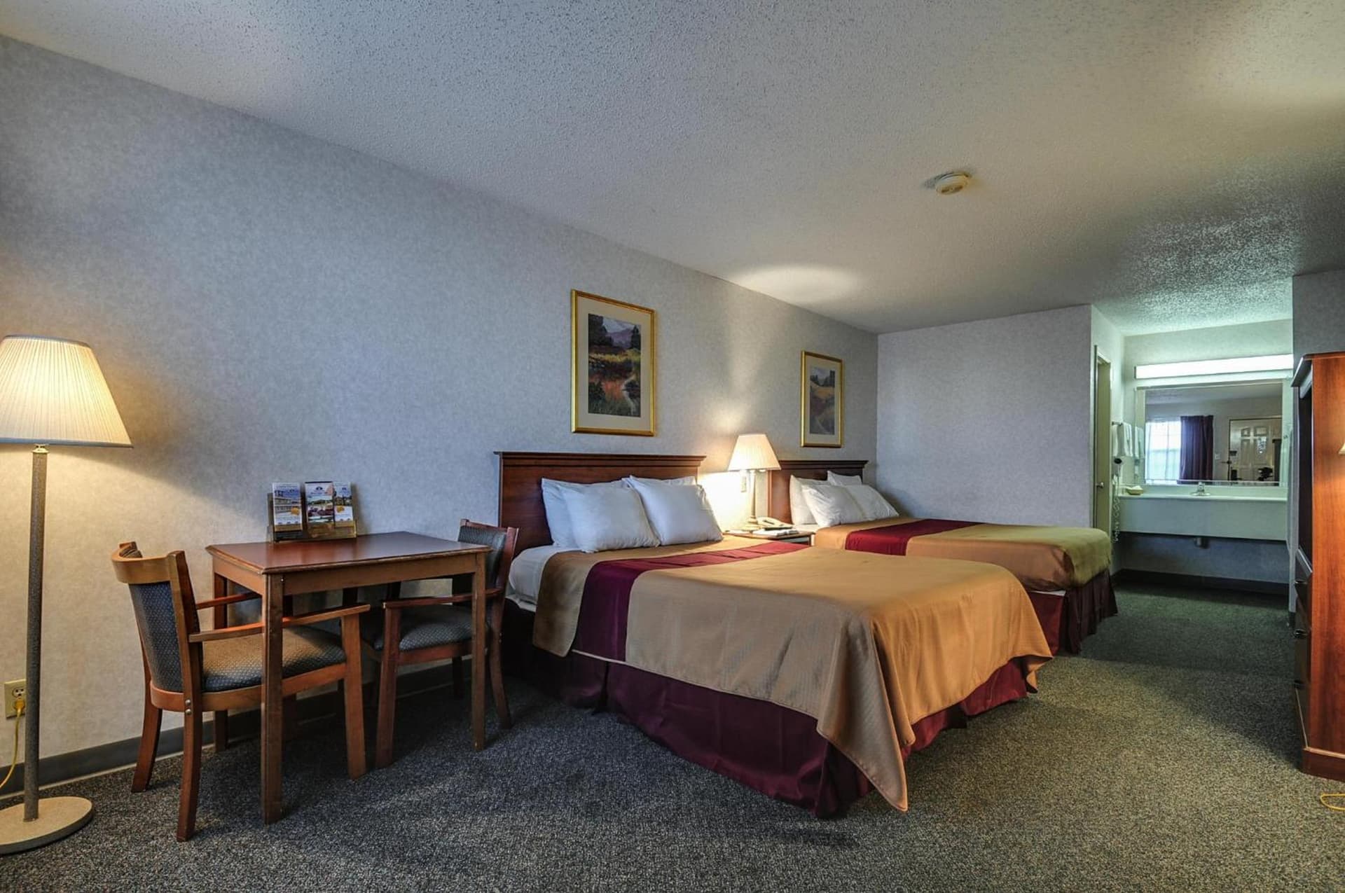 Americas Best Value Inn Midlothian gallery photo in Midlothian, TX — image 22