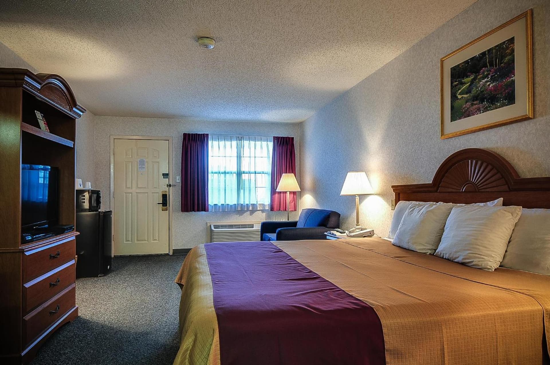 Americas Best Value Inn Midlothian gallery photo in Midlothian, TX — image 4