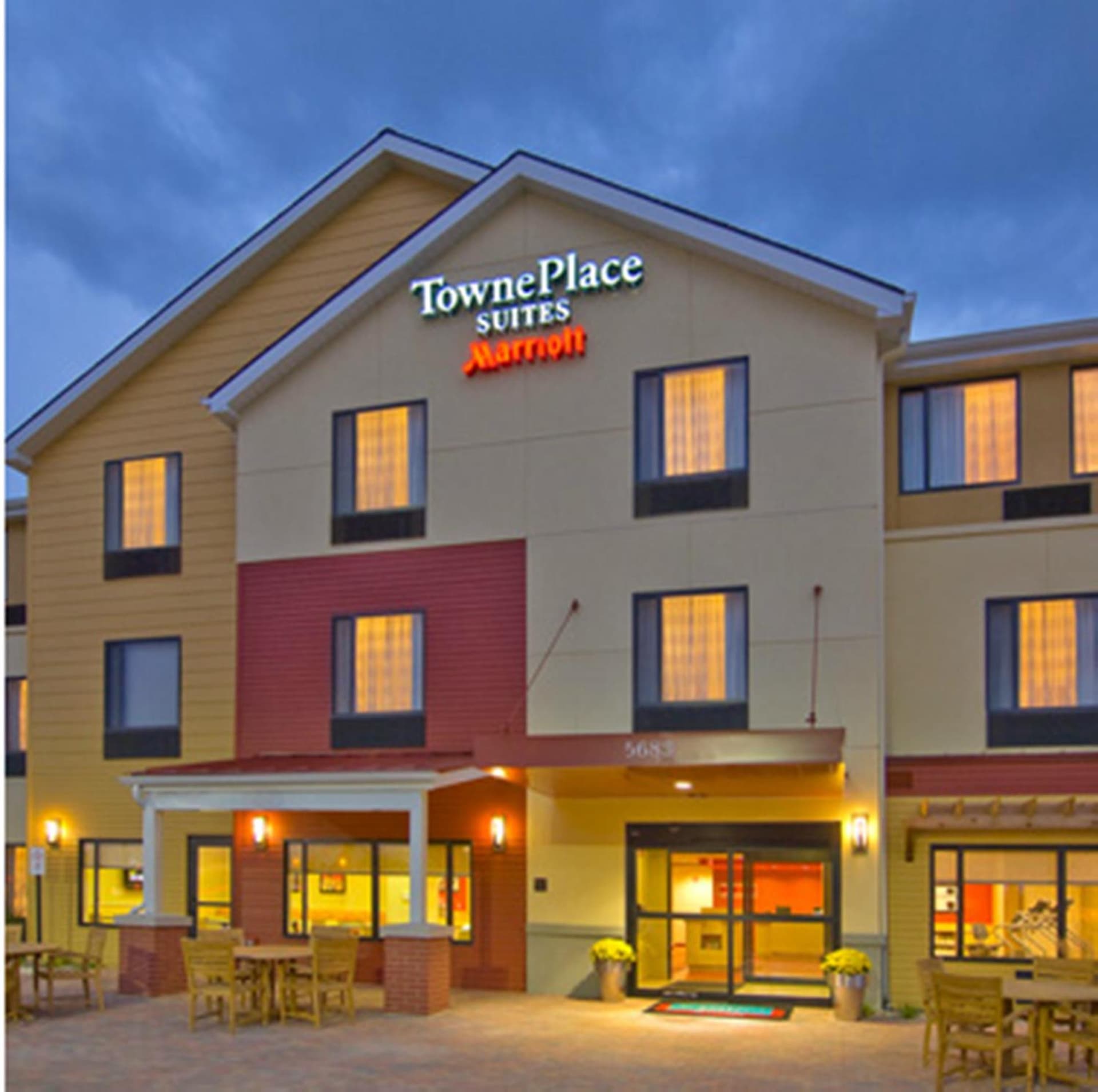 TownePlace Suites by Marriott Aiken Whiskey Road interior in Aiken, SC — gallery photo 2