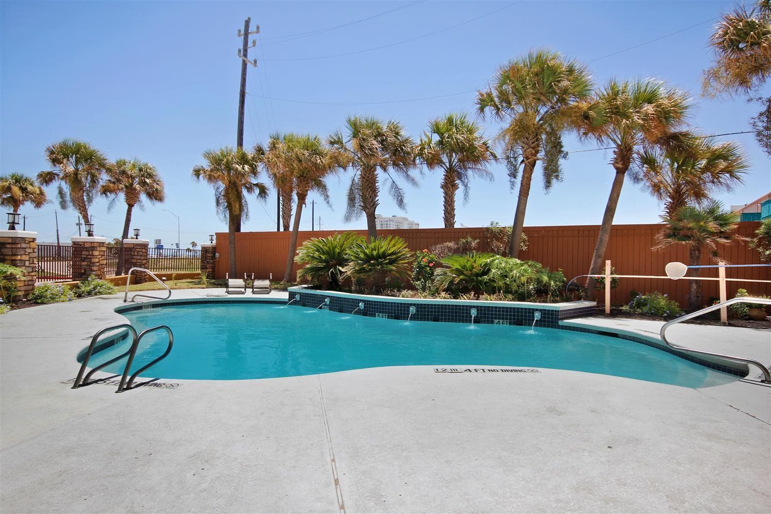 Best Western Plus Seawall Inn & Suites by the Beach gallery photo in Galveston, TX — image 9