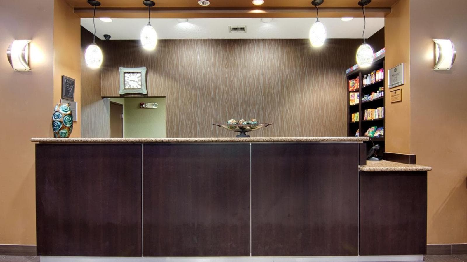Best Western Plus Seawall Inn & Suites by the Beach gallery photo in Galveston, TX — image 15
