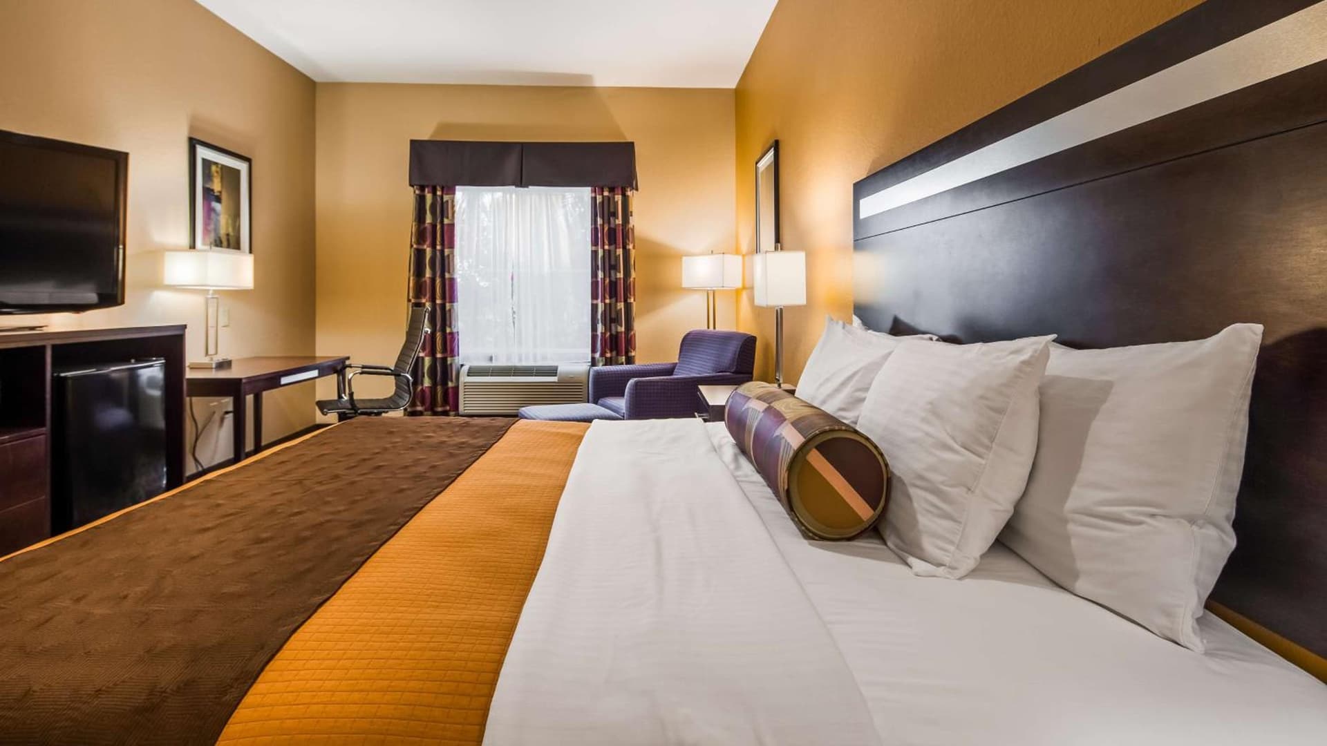 Best Western Plus Kenedy Inn property views in Kenedy, TX — gallery photo 3