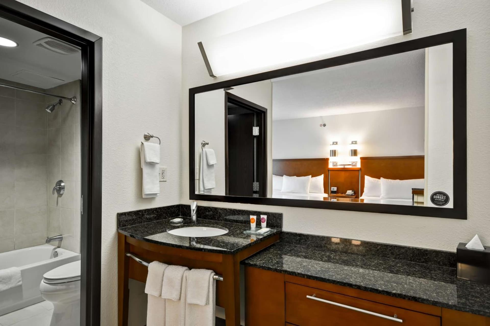 Hyatt Place Chicago/Naperville/Warrenville gallery photo in Warrenville, IL — image 78