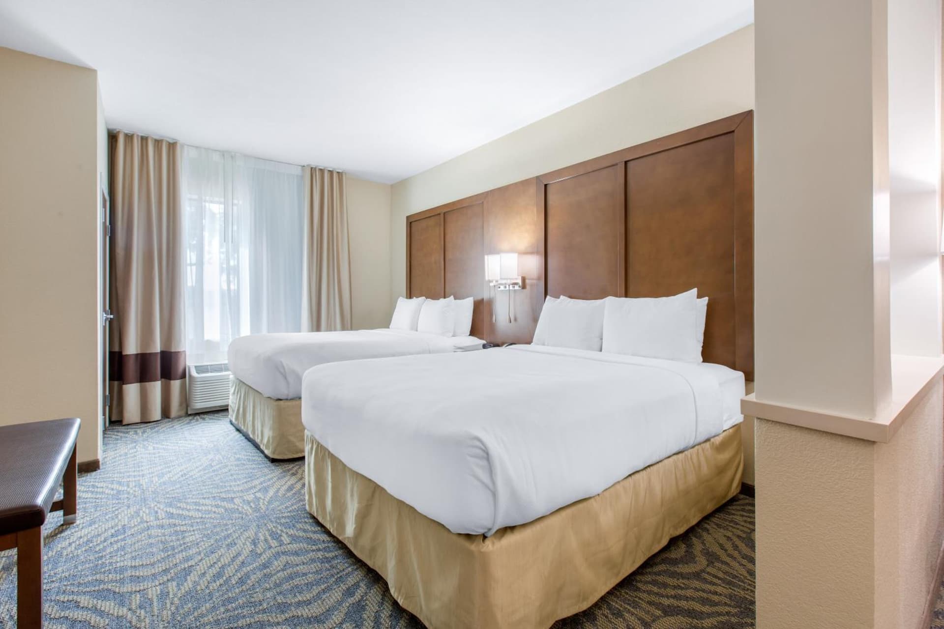 Comfort Suites - South Austin interior in Austin, TX — gallery photo 2