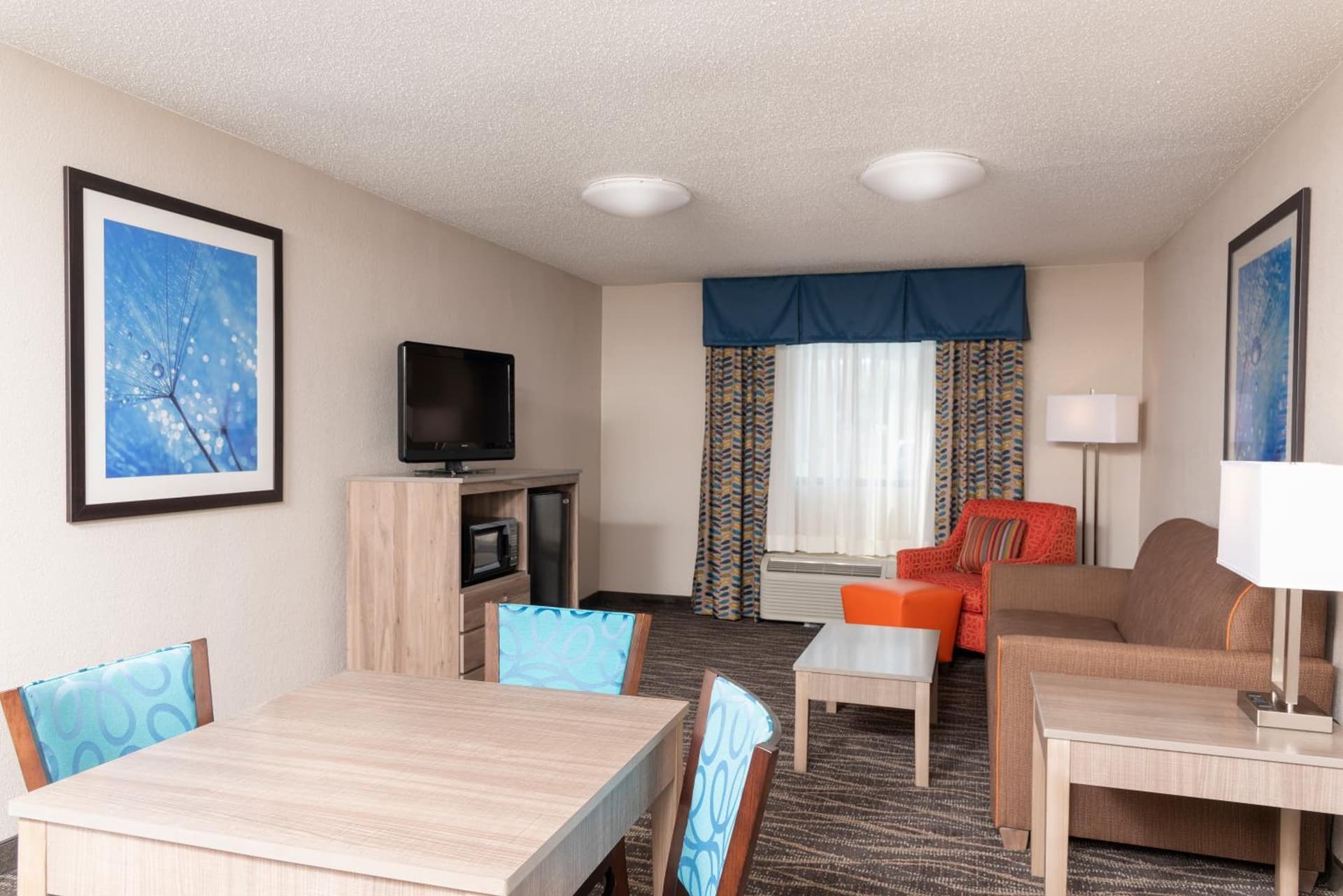 Best Western Dutch Valley Inn gallery photo in New Philadelphia, OH — image 8