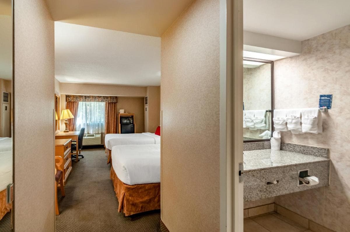 Red Lion Hotel Rosslyn Iwo Jima gallery photo in Arlington, VA — image 22