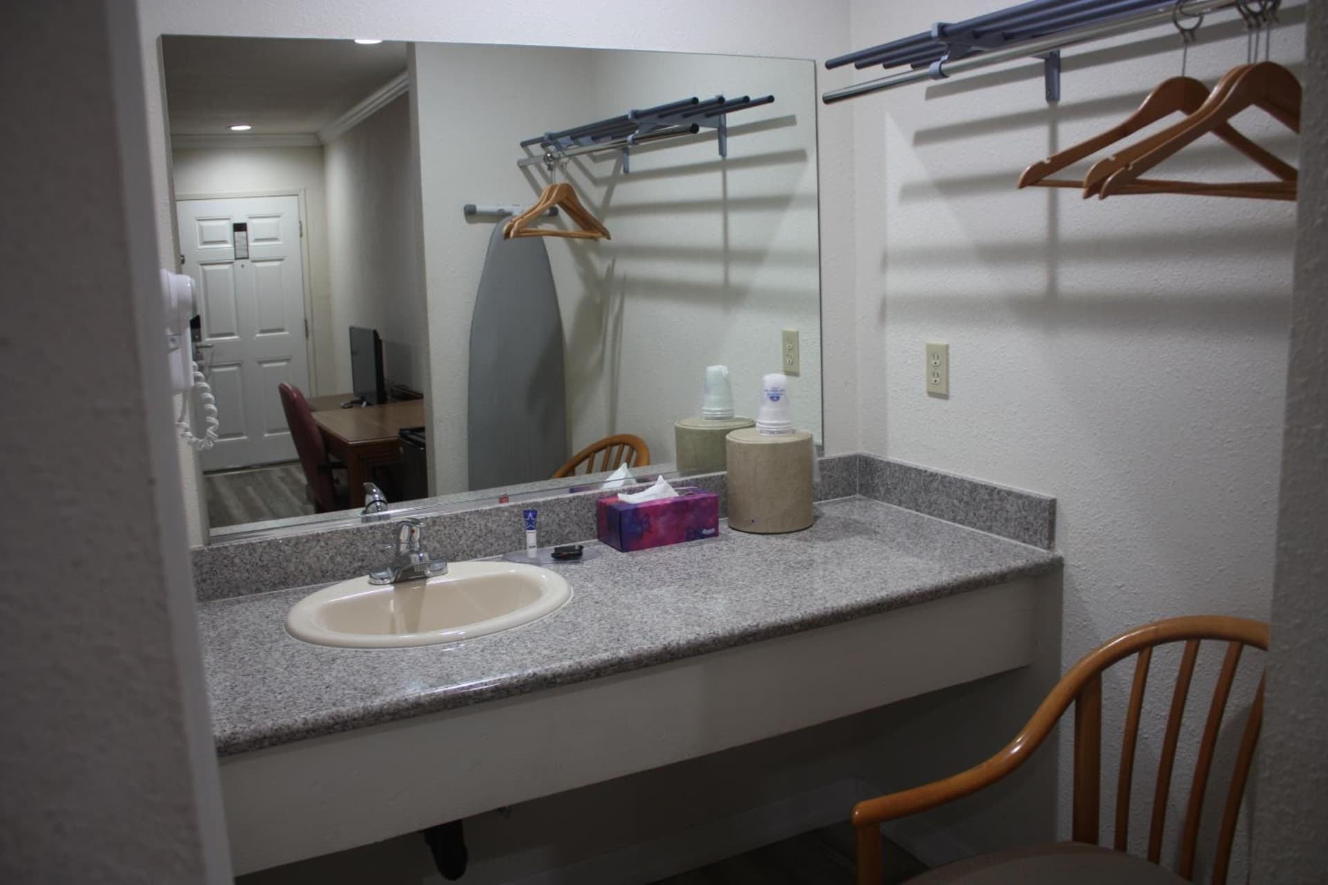 Value Inn & Suites gallery photo in Redding, CA — image 16