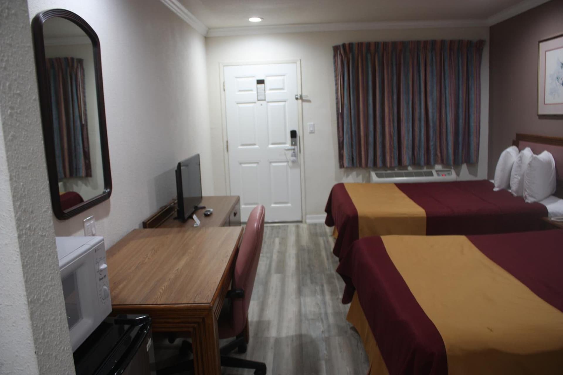 Value Inn & Suites gallery photo in Redding, CA — image 26