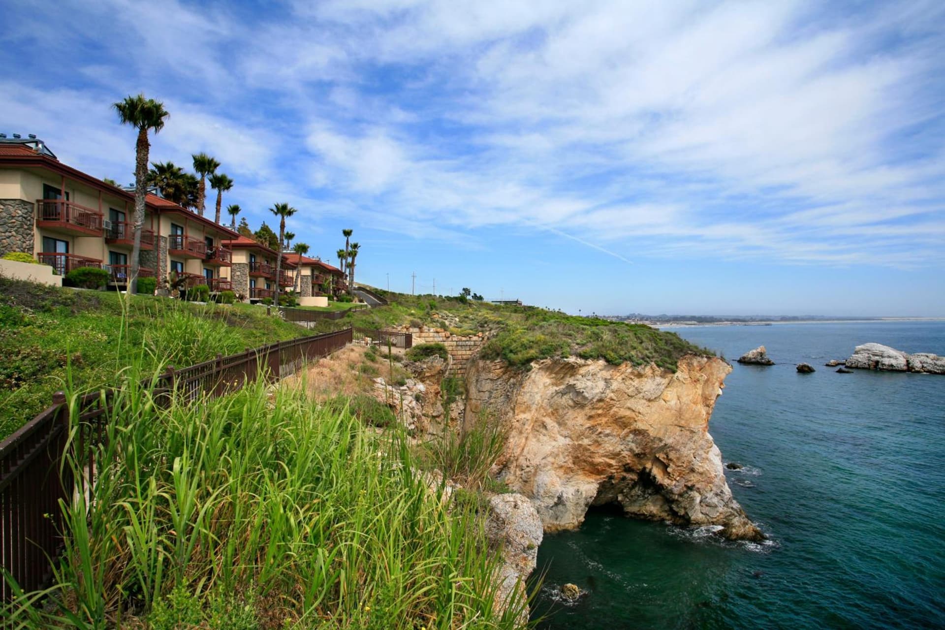Inn at the Cove gallery photo in Pismo Beach, CA — image 9
