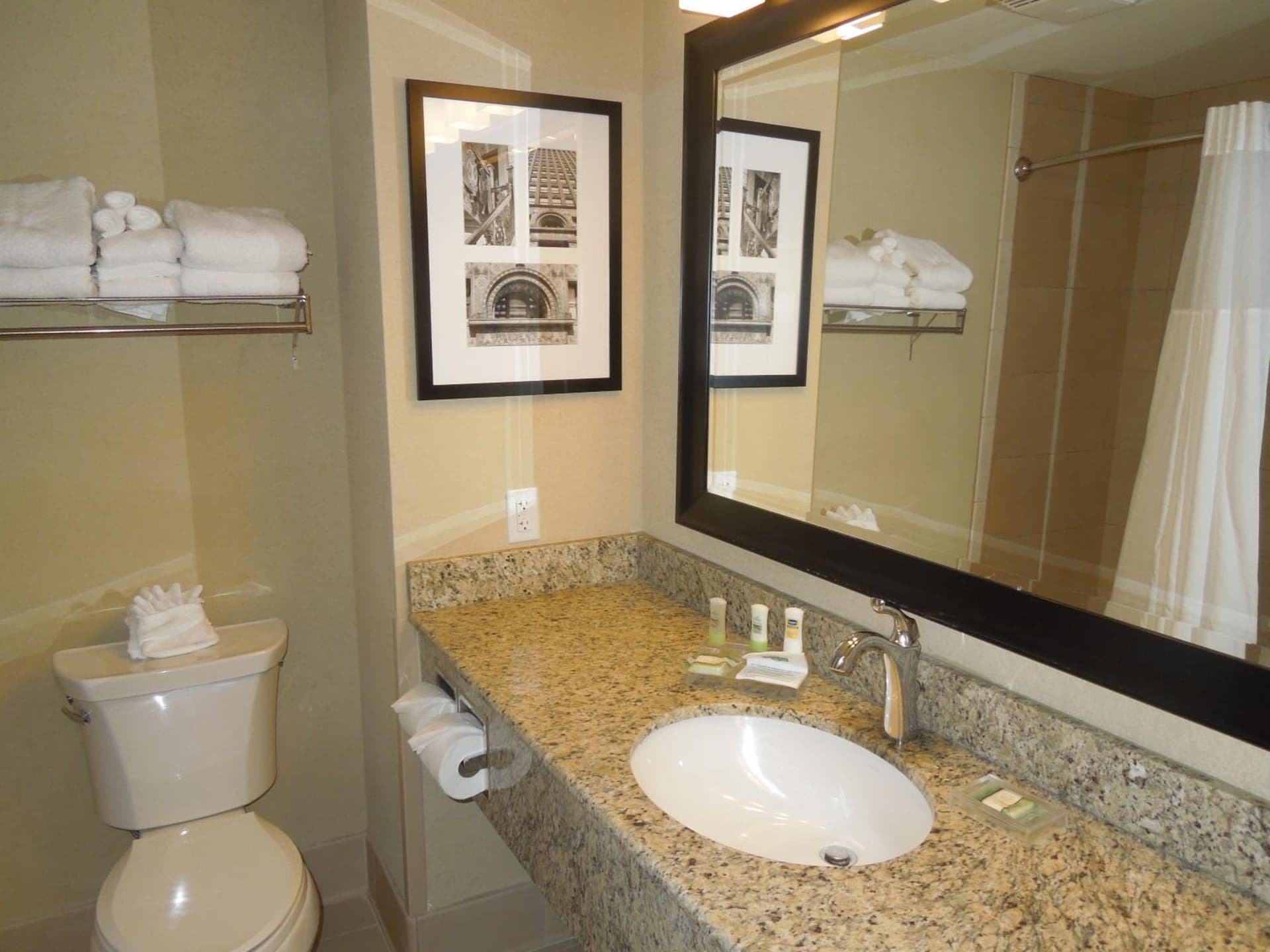 Country Inn & Suites by Radisson, Buffalo South I-90, NY gallery photo in West Seneca — image 13