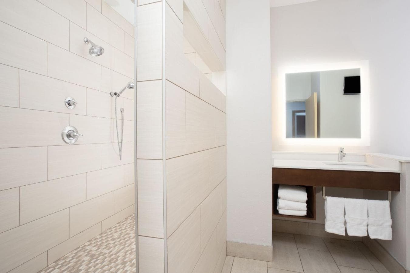 Holiday Inn Express & Suites Amarillo by IHG gallery photo in Amarillo, TX — image 20