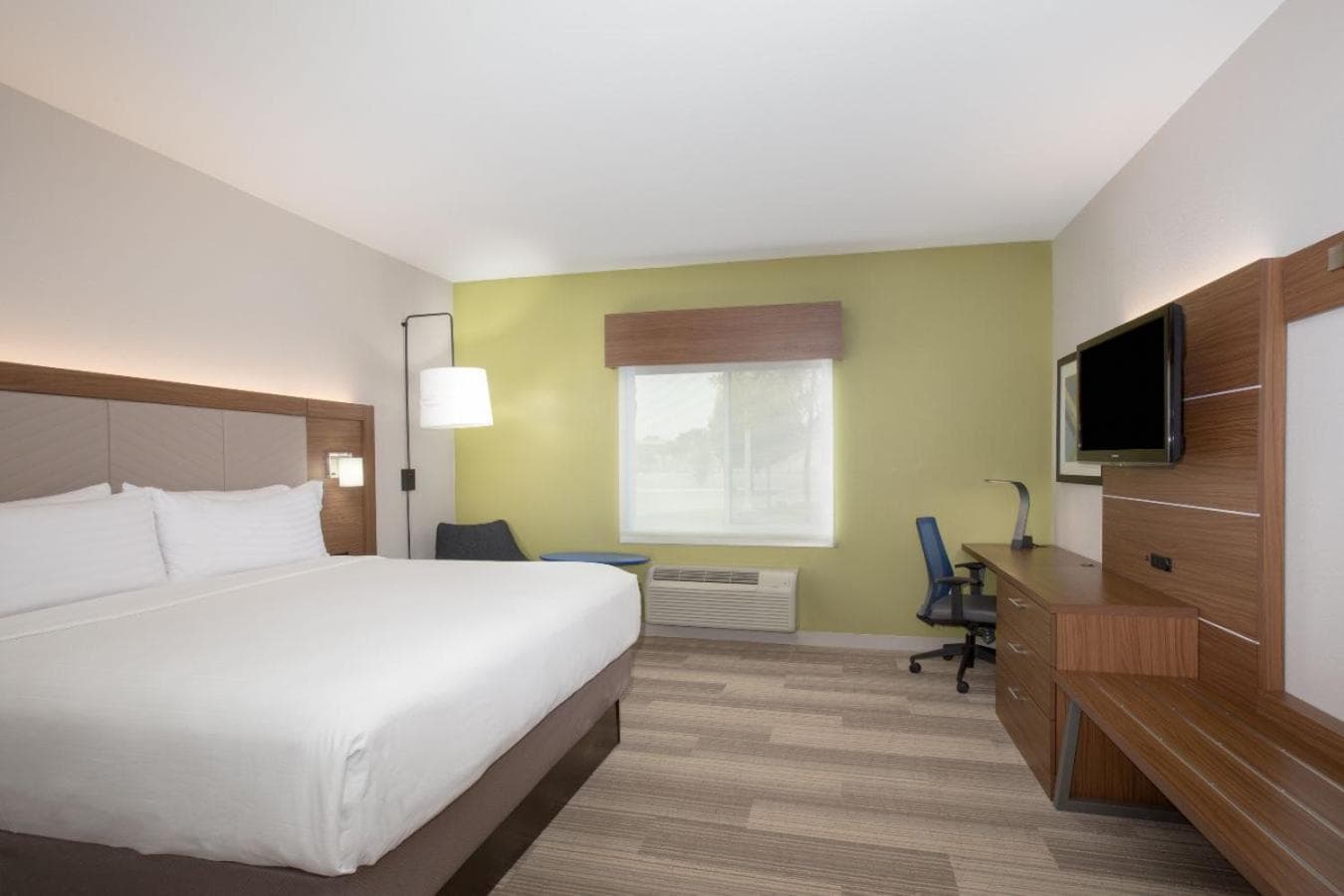 Holiday Inn Express & Suites Amarillo by IHG property views in Amarillo, TX — gallery photo 3