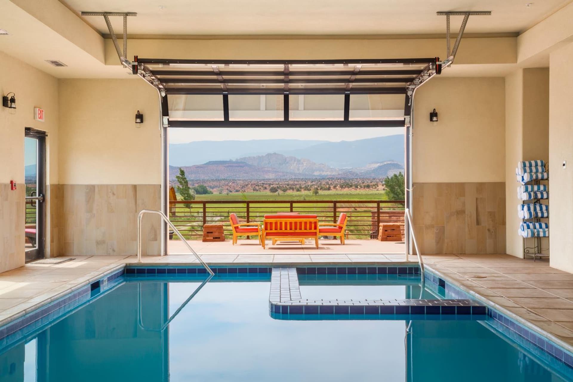 Red Sands Hotel interior in Torrey, UT — gallery photo 2