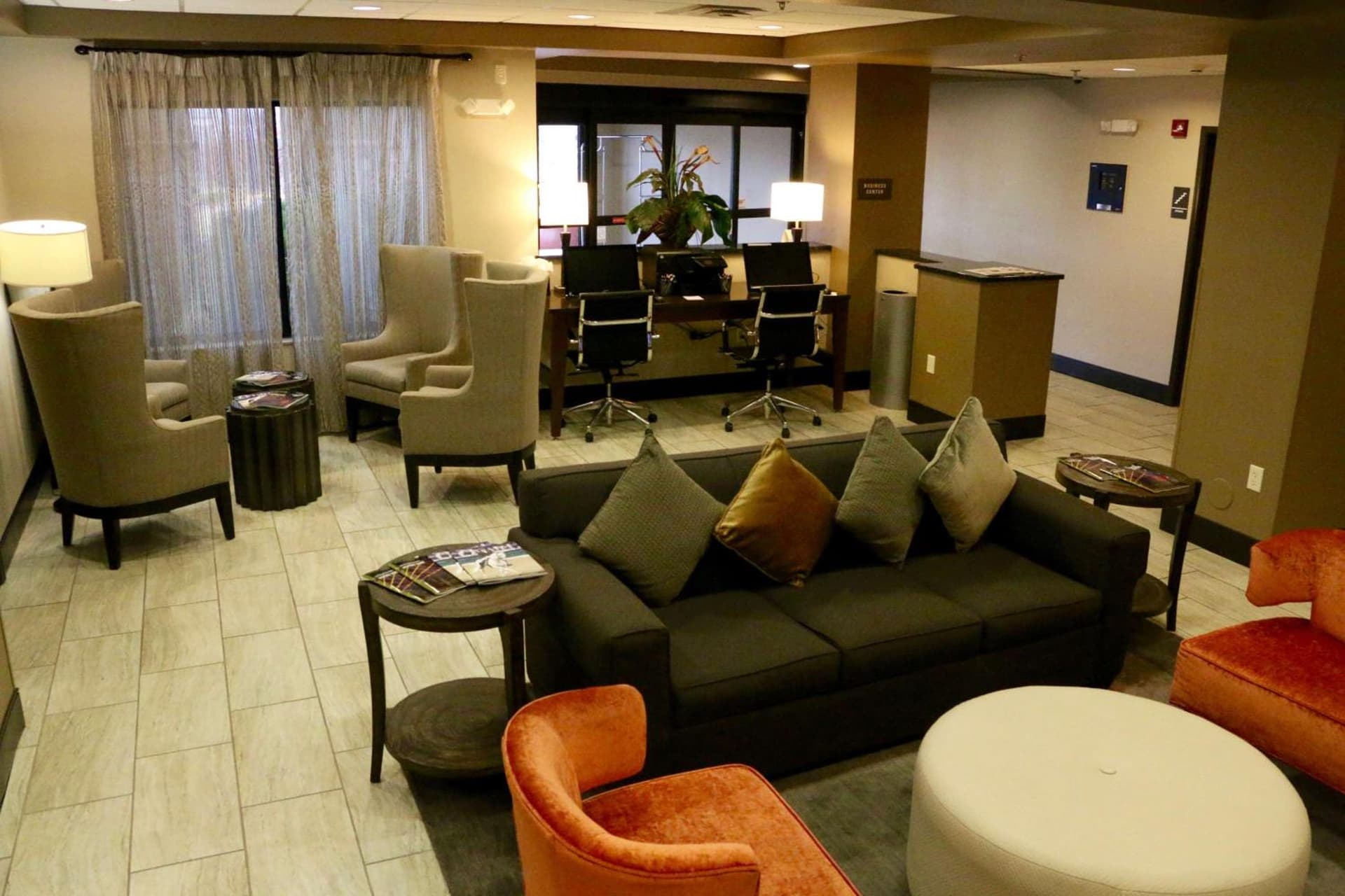 Best Western Plus Omaha Airport Inn interior in Carter Lake, IA — gallery photo 2