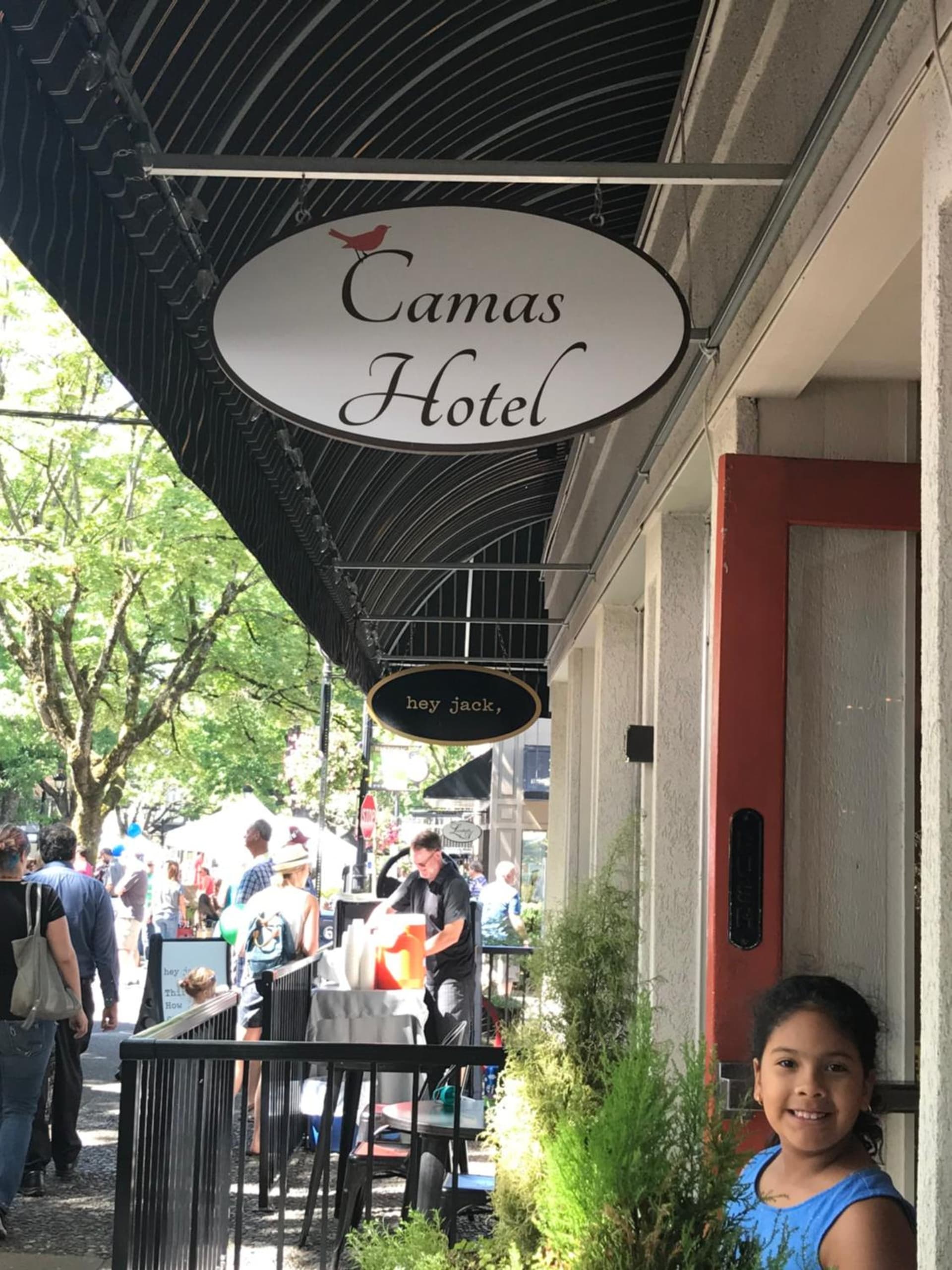 Camas Boutique Hotel gallery photo in Camas, WA — image 57