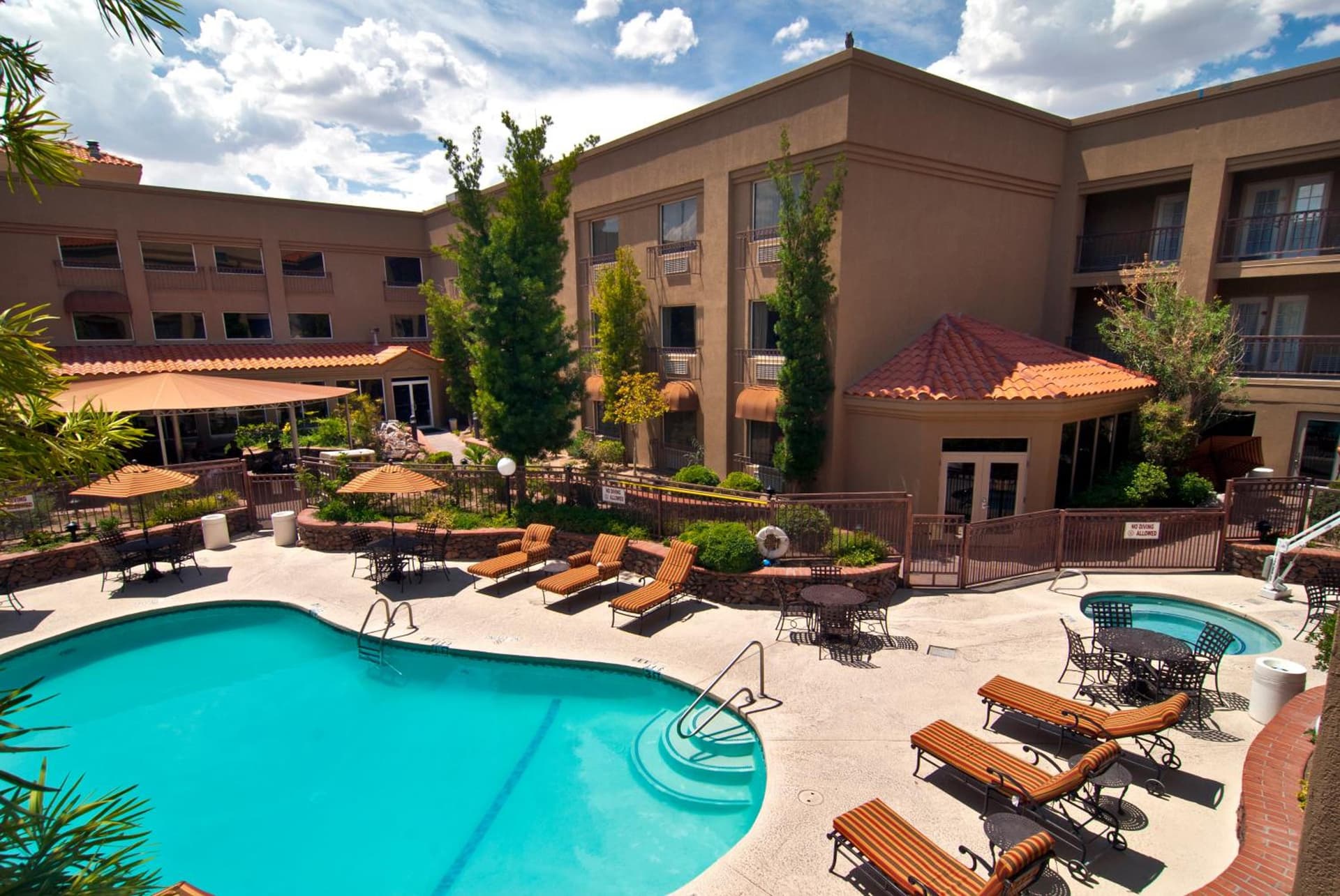 Radisson Hotel El Paso Airport gallery photo in El Paso, TX — image 42