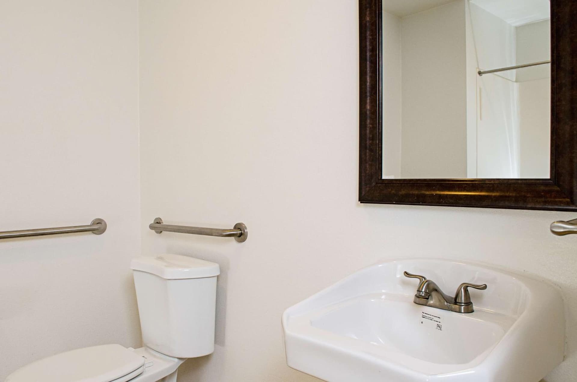 Motel 6-Modesto, CA - Downtown gallery photo in Modesto, CA — image 19