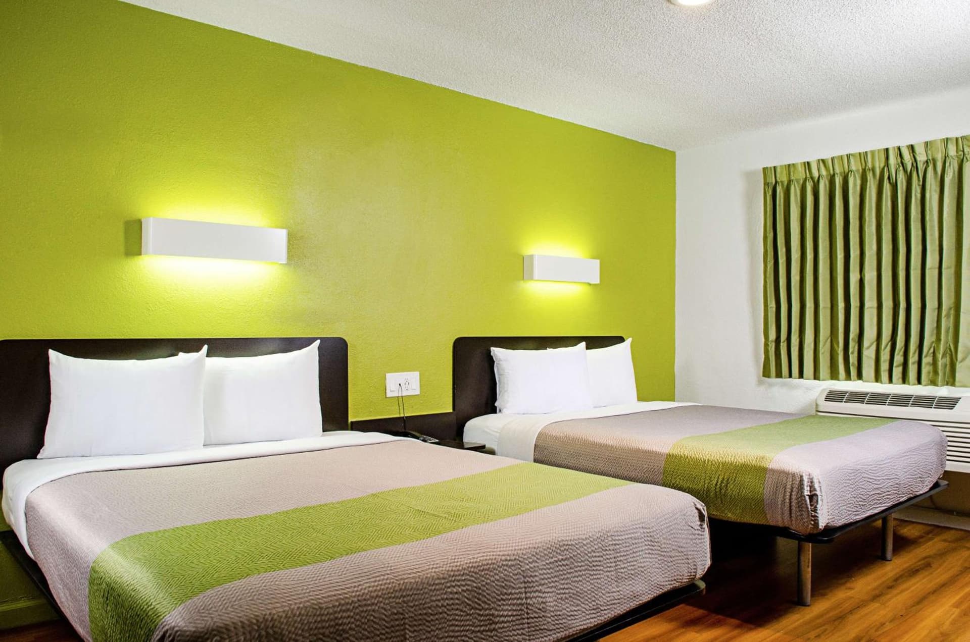 Motel 6-Modesto, CA - Downtown gallery photo in Modesto, CA — image 8