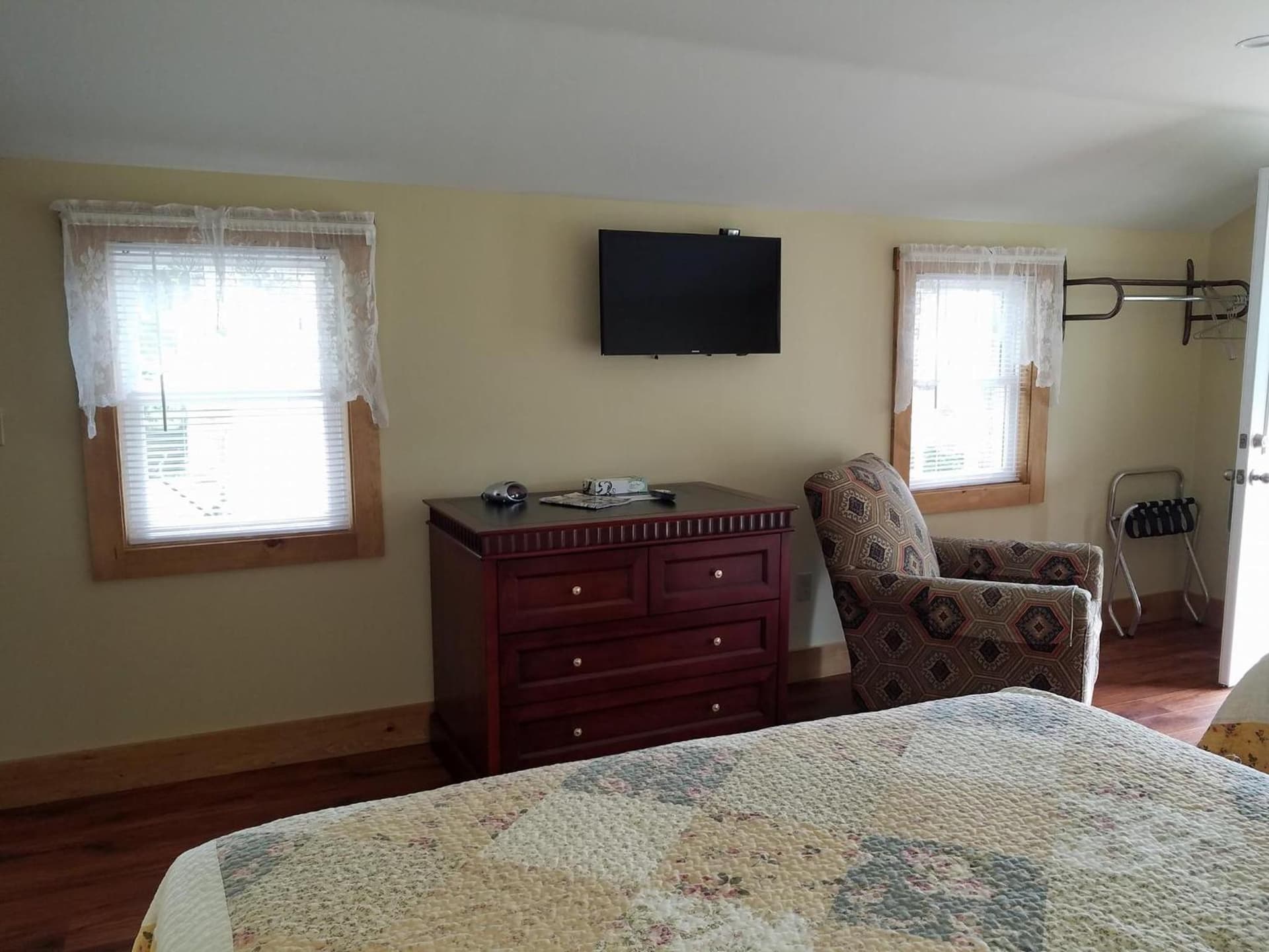 Grand View Resort gallery photo in Weirs Beach, NH — image 59