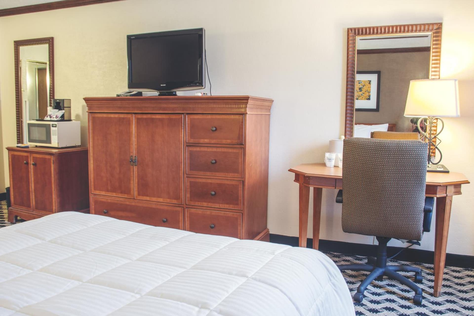 MCM Eleganté Hotel & Conference Center gallery photo in Beaumont, TX — image 6