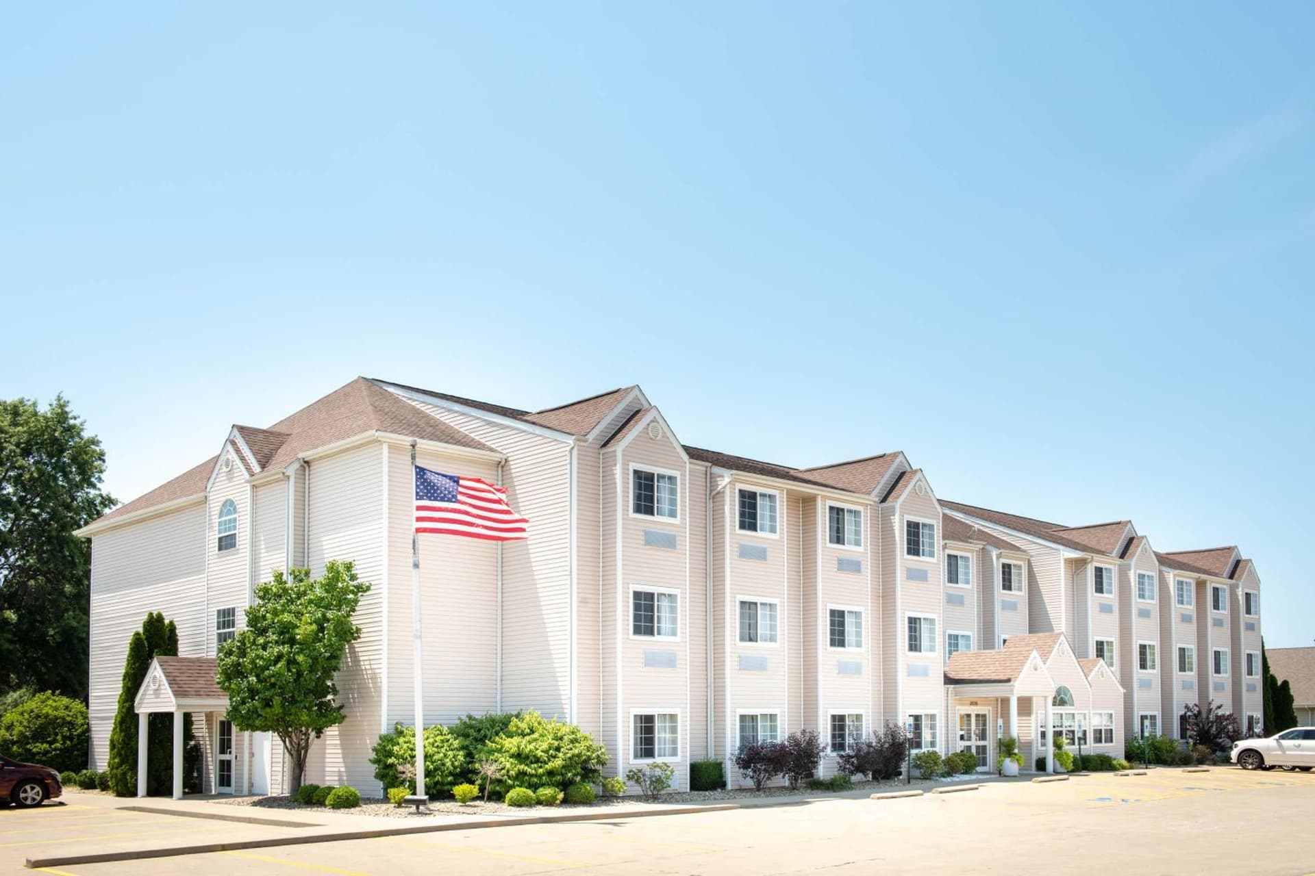 Microtel Inn & Suites by Wyndham Springfield gallery photo in Springfield, IL — image 4