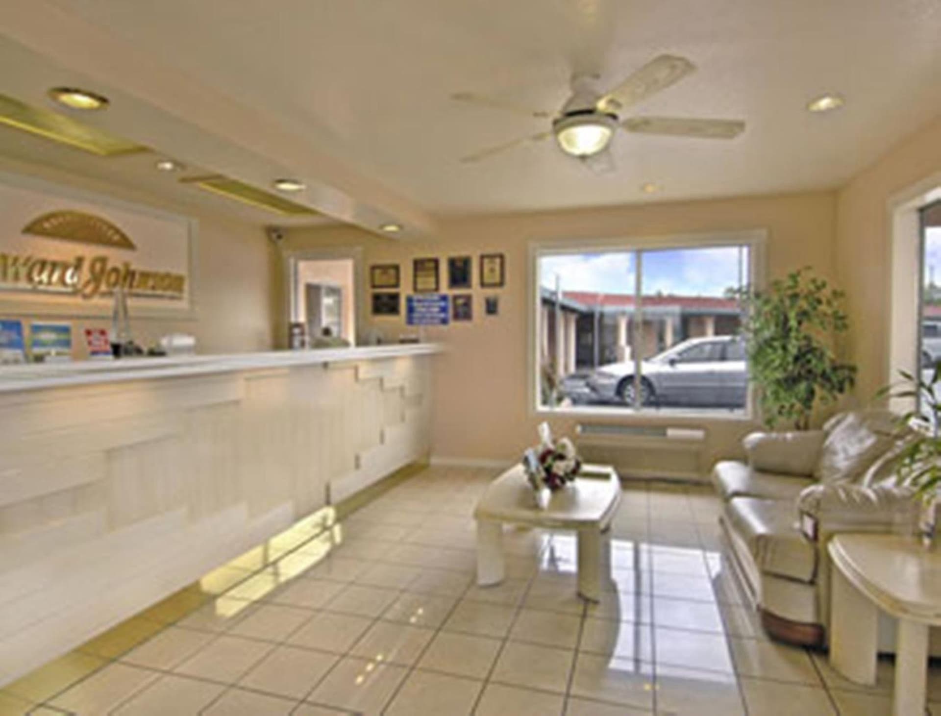 Howard Johnson by Wyndham Modesto Ceres gallery photo in Ceres, CA — image 17