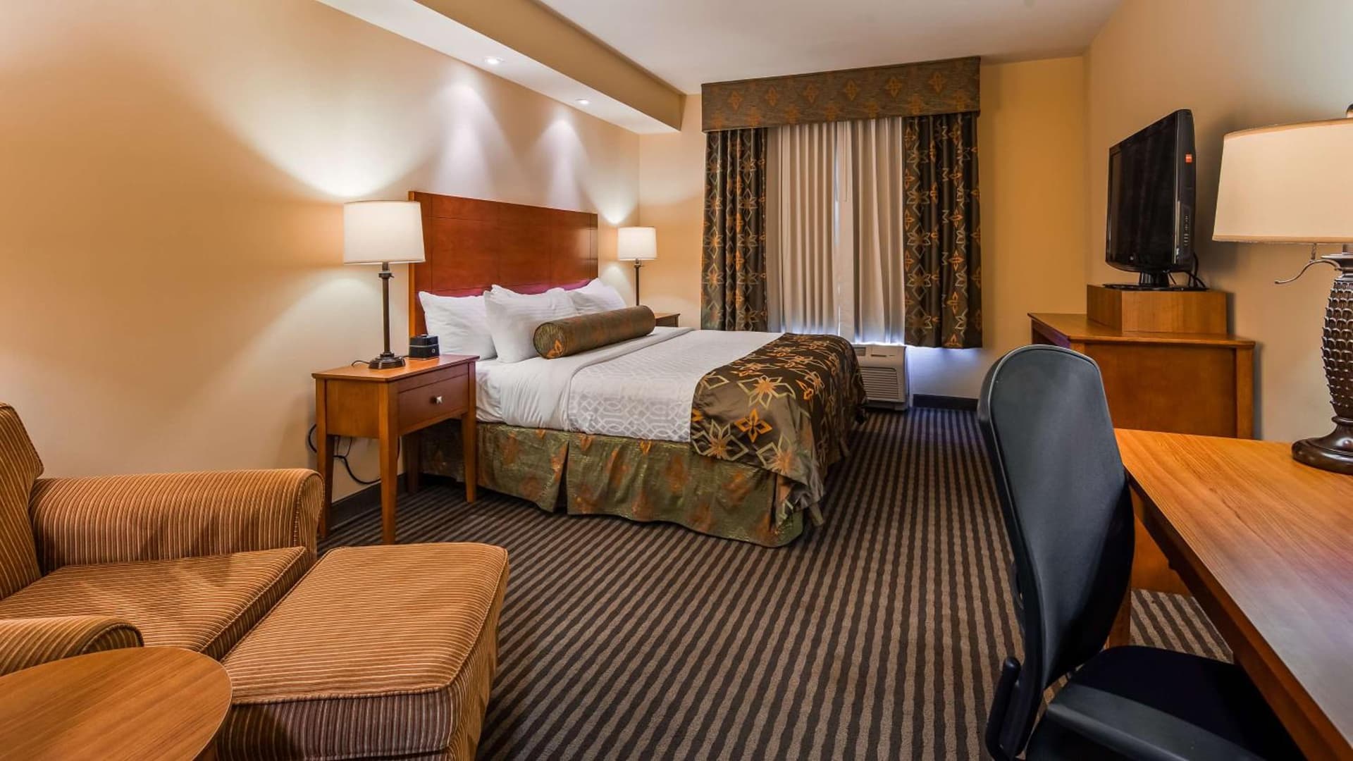Best Western PLUS Westgate Inn and Suites gallery photo in Leland, NC — image 20