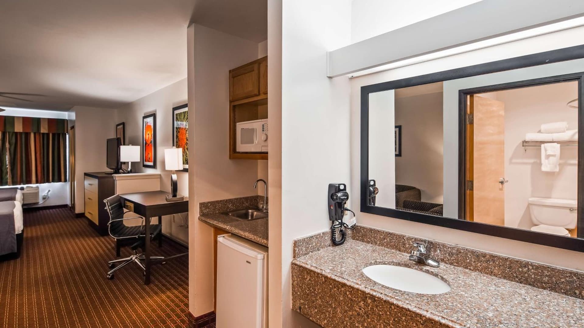 Best Western Inn & Suites gallery photo in Copperas Cove, TX — image 4