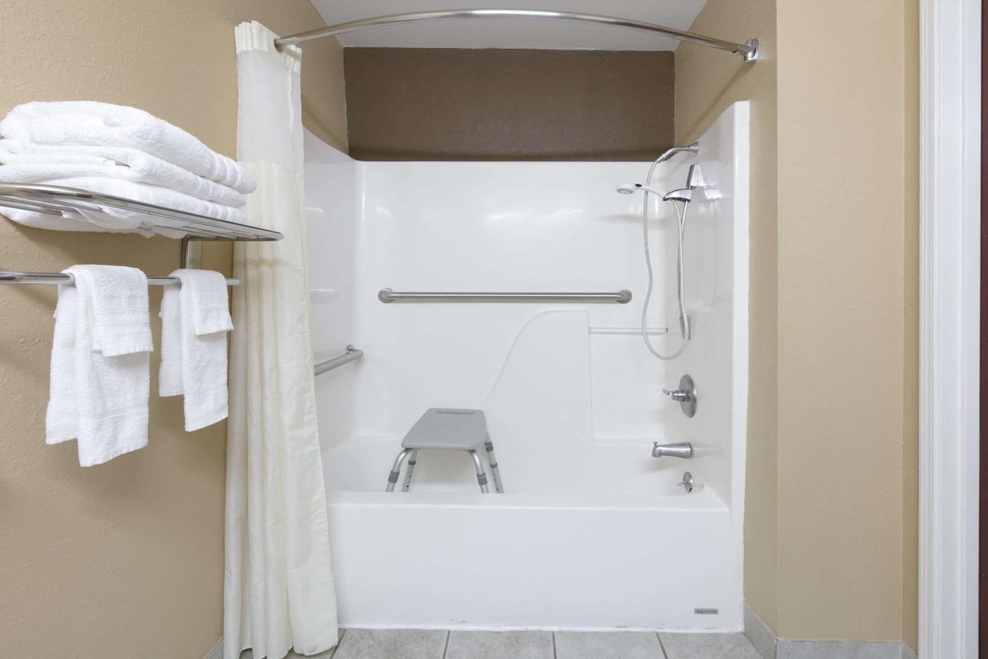 Microtel Inn and Suites Lafayette gallery photo in Lafayette, LA — image 23