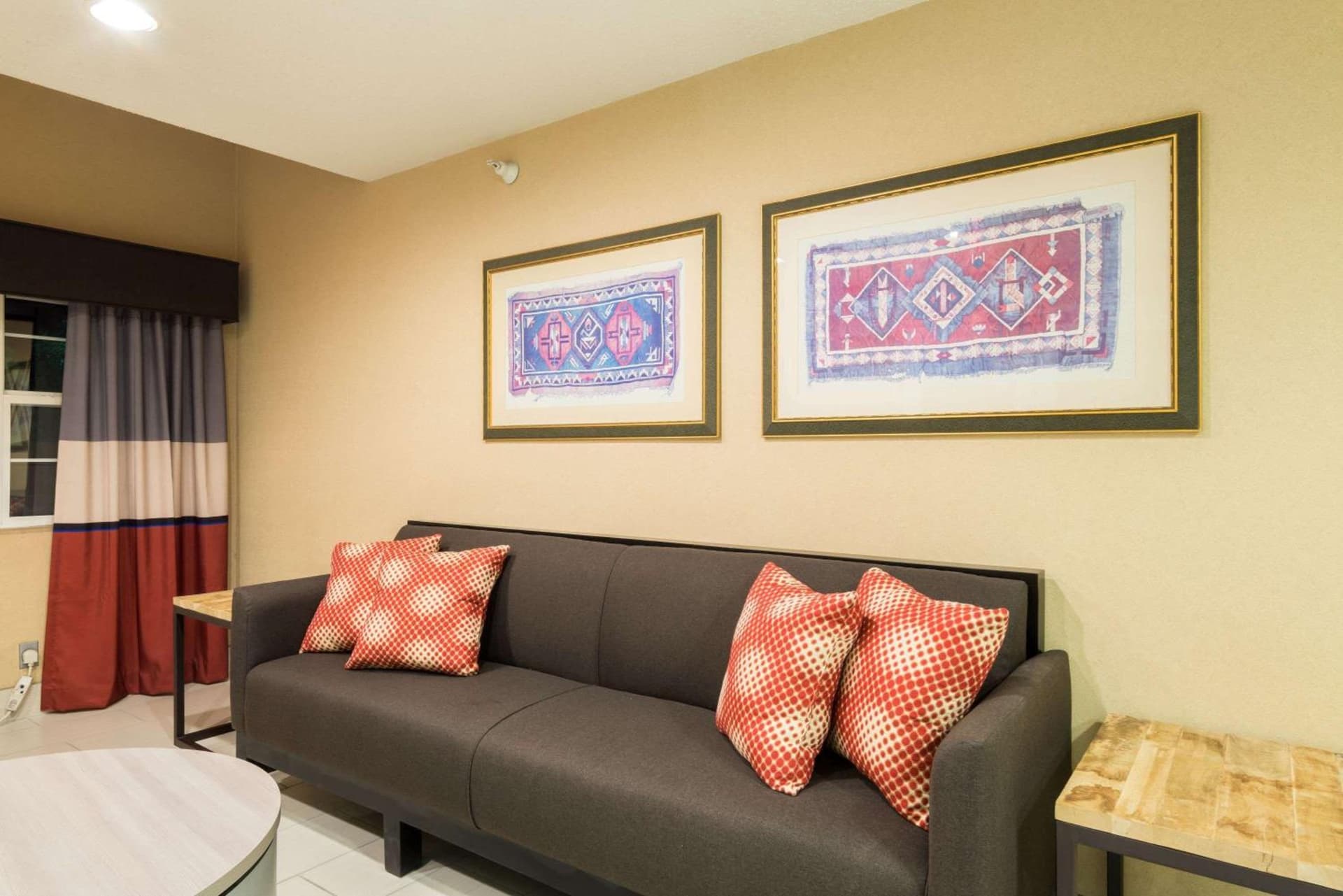 Microtel Inn and Suites Pueblo gallery photo in Pueblo, CO — image 13