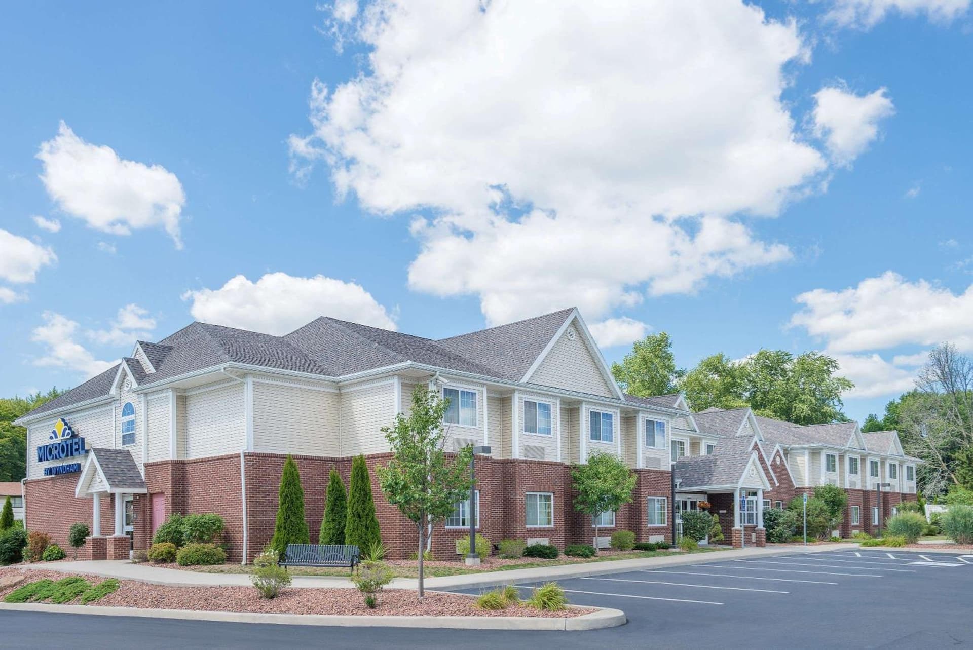 Microtel Inn & Suites Chili/Rochester — hotel in Center, Texas