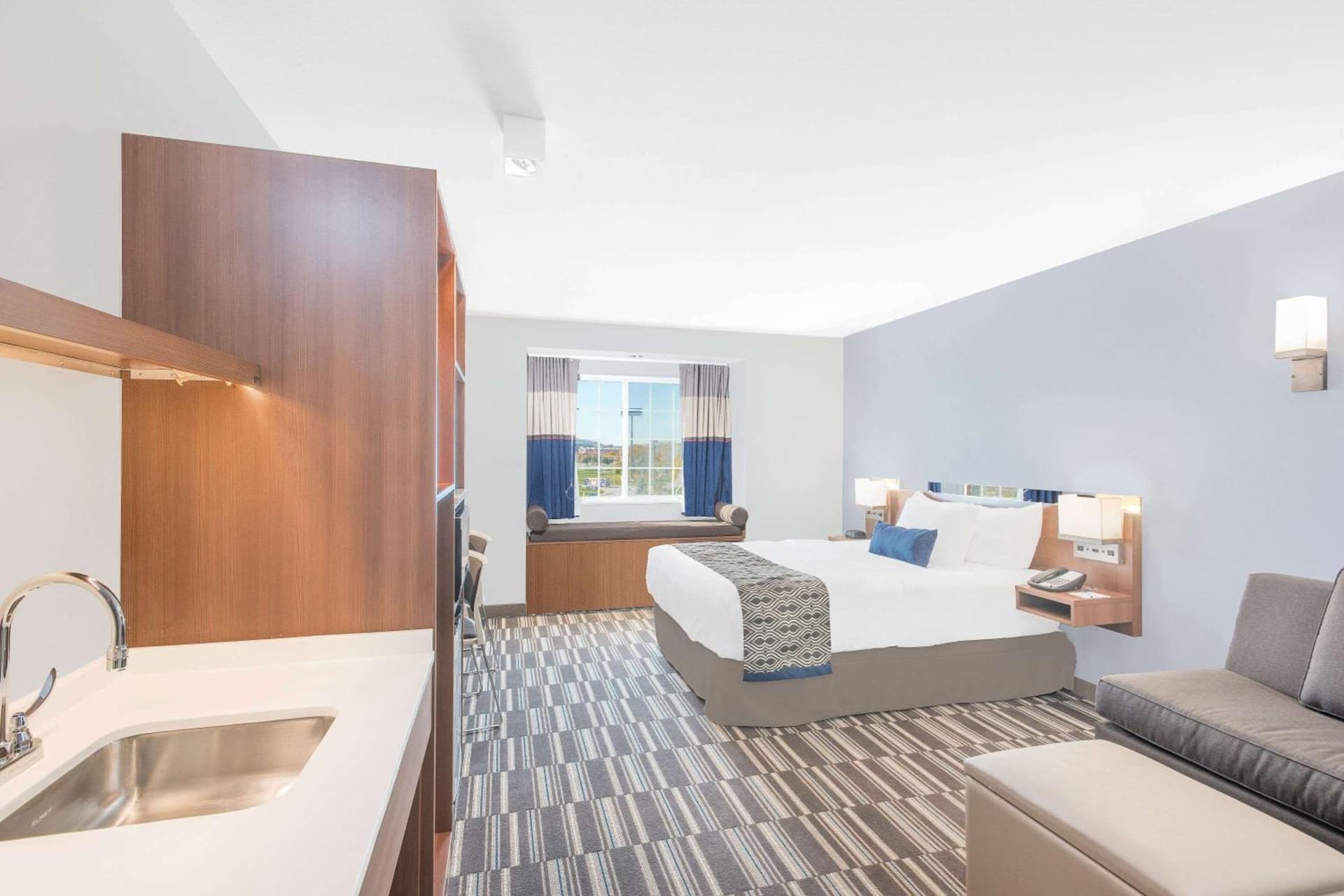 Microtel Inn & Suites by Wyndham Binghamton gallery photo in Binghamton, NY — image 34