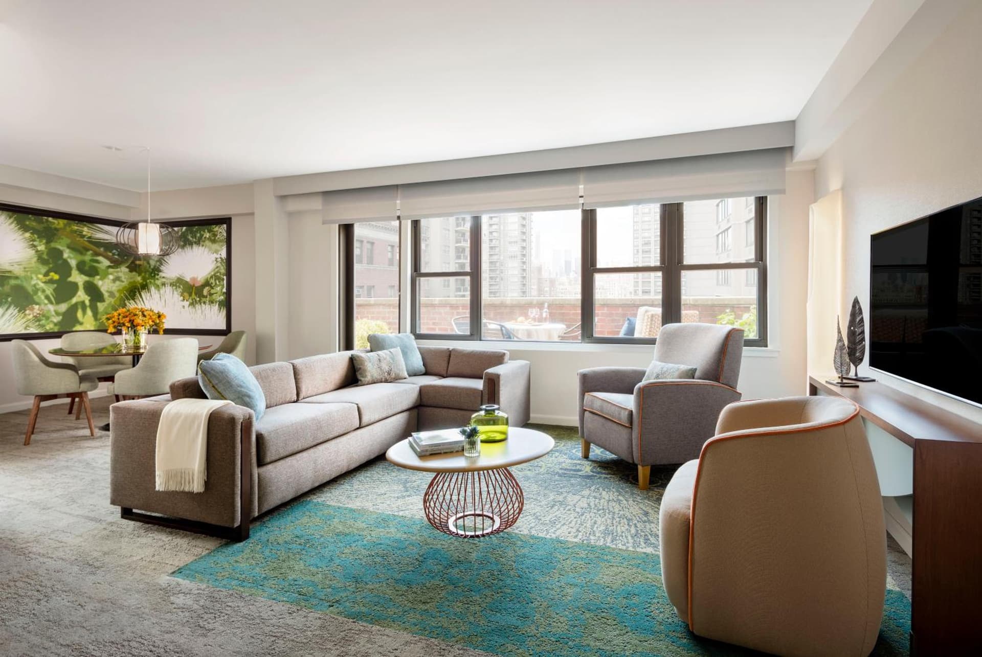The Gardens Sonesta ES Suites New York gallery photo in New York, NY — image 32