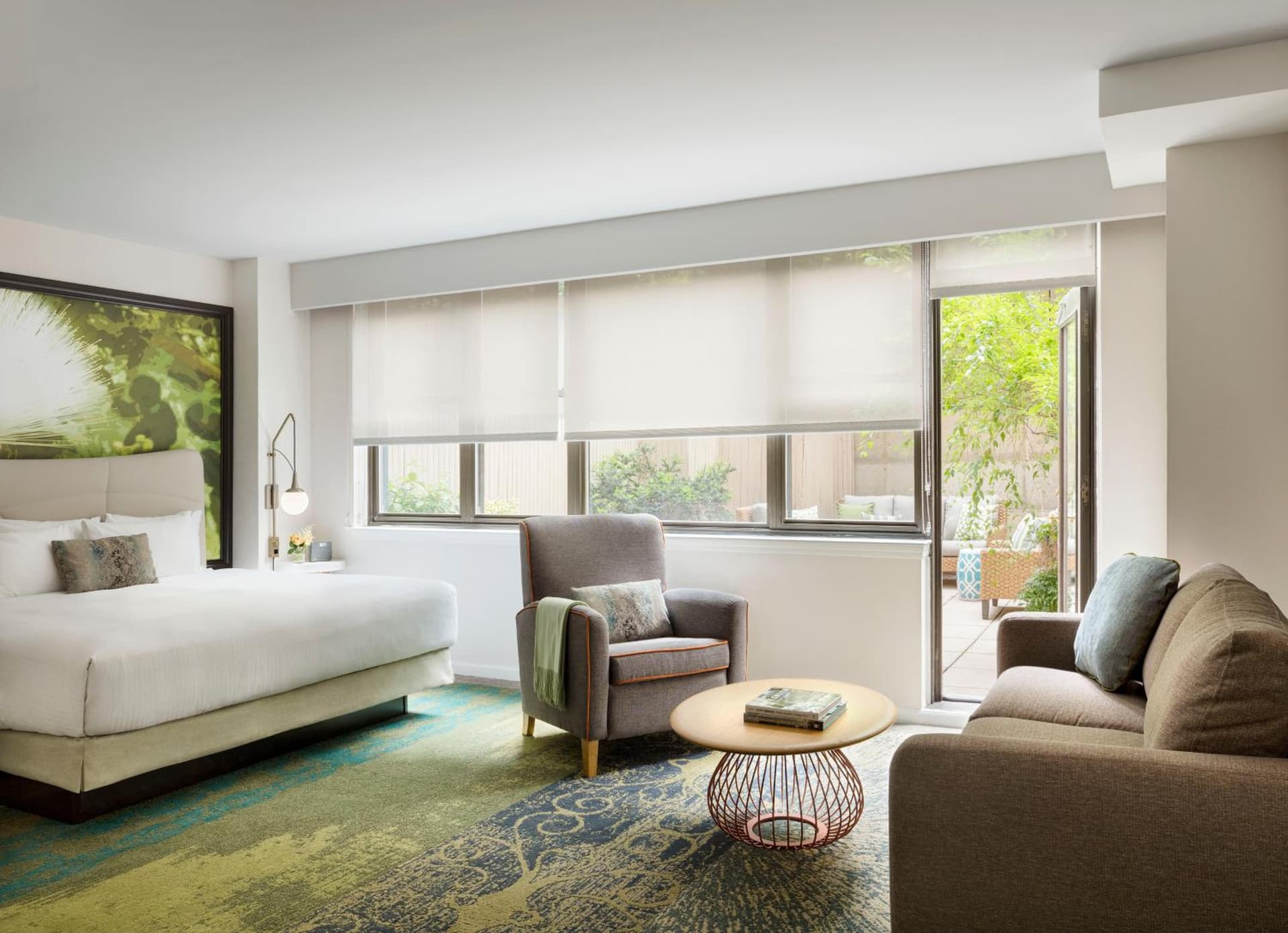 The Gardens Sonesta ES Suites New York gallery photo in New York, NY — image 5