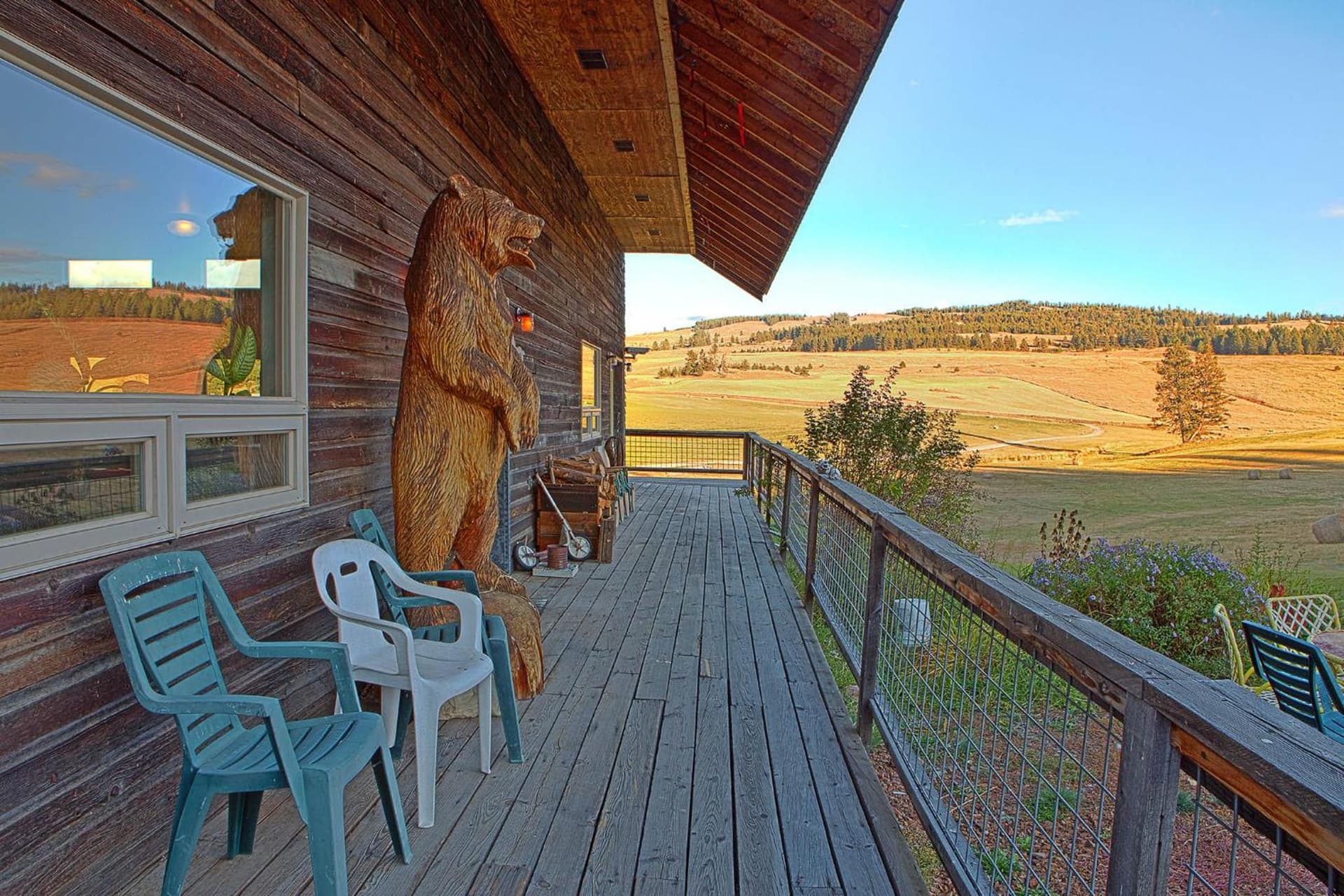 Eden Valley Ranch interior in Oroville, WA — gallery photo 2