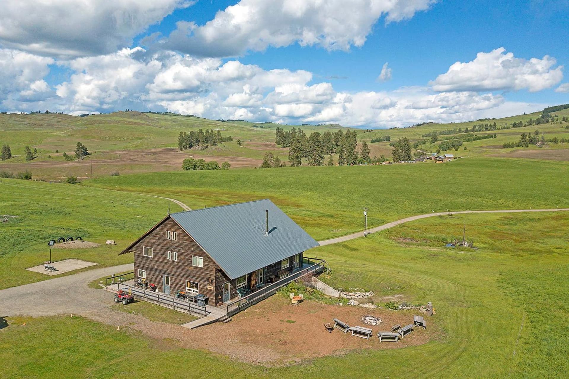 Eden Valley Ranch featured exterior or lobby in Oroville, WA — similar hotel