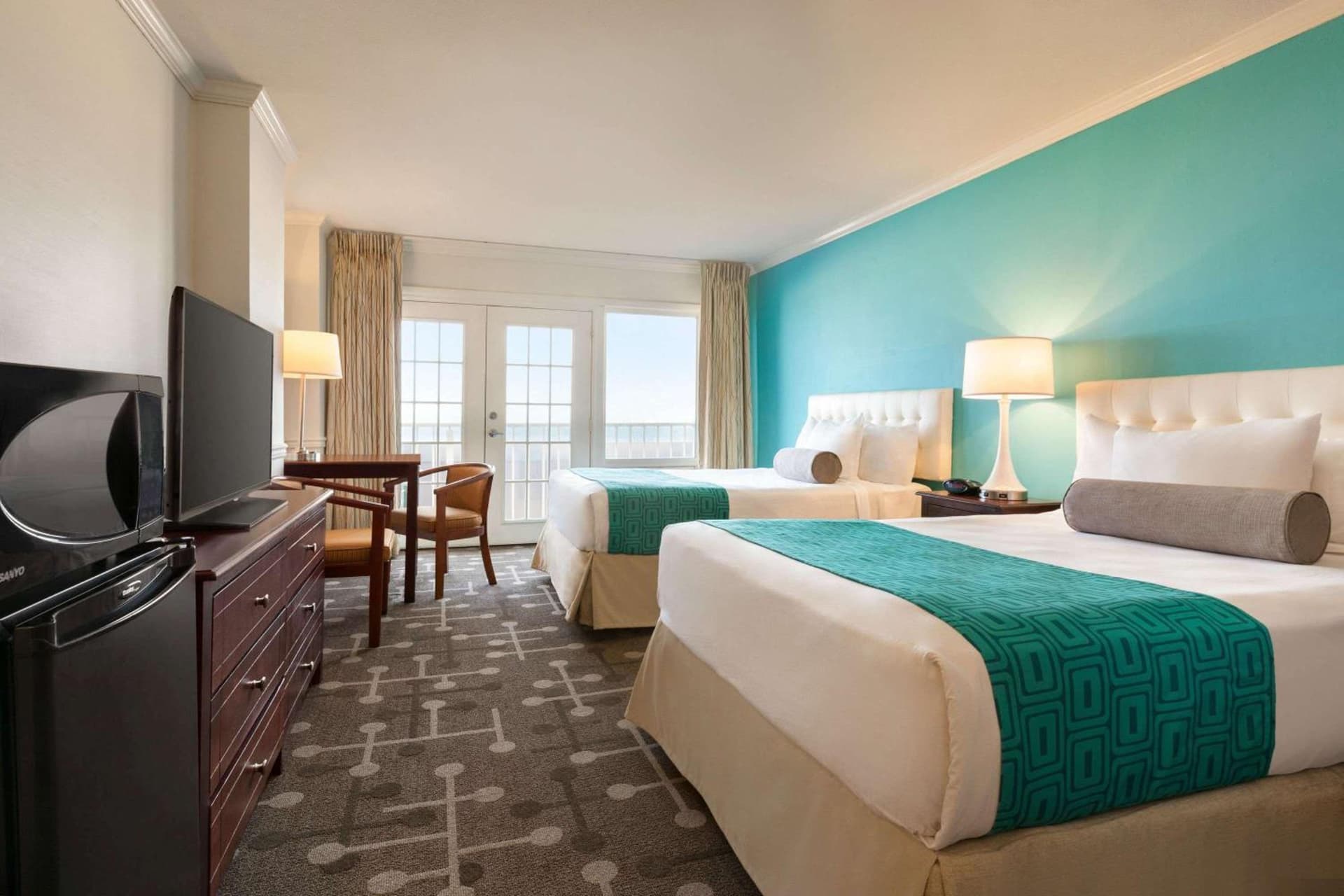 Howard Johnson Plaza by Wyndham Ocean City Oceanfront gallery photo in Ocean City, MD — image 21