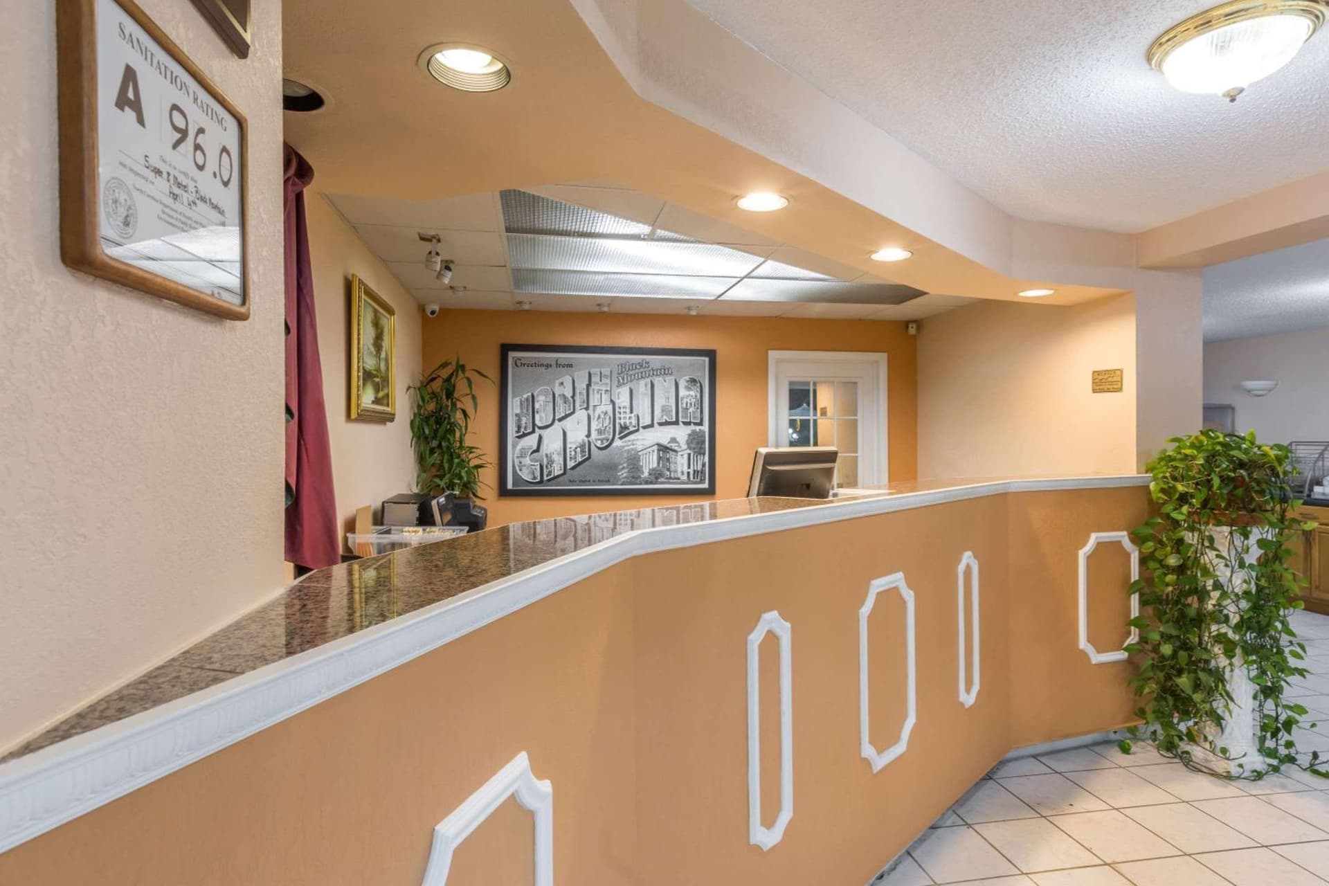 Super 8 by Wyndham Black Mountain Asheville East property views in Black Mountain, NC — gallery photo 3