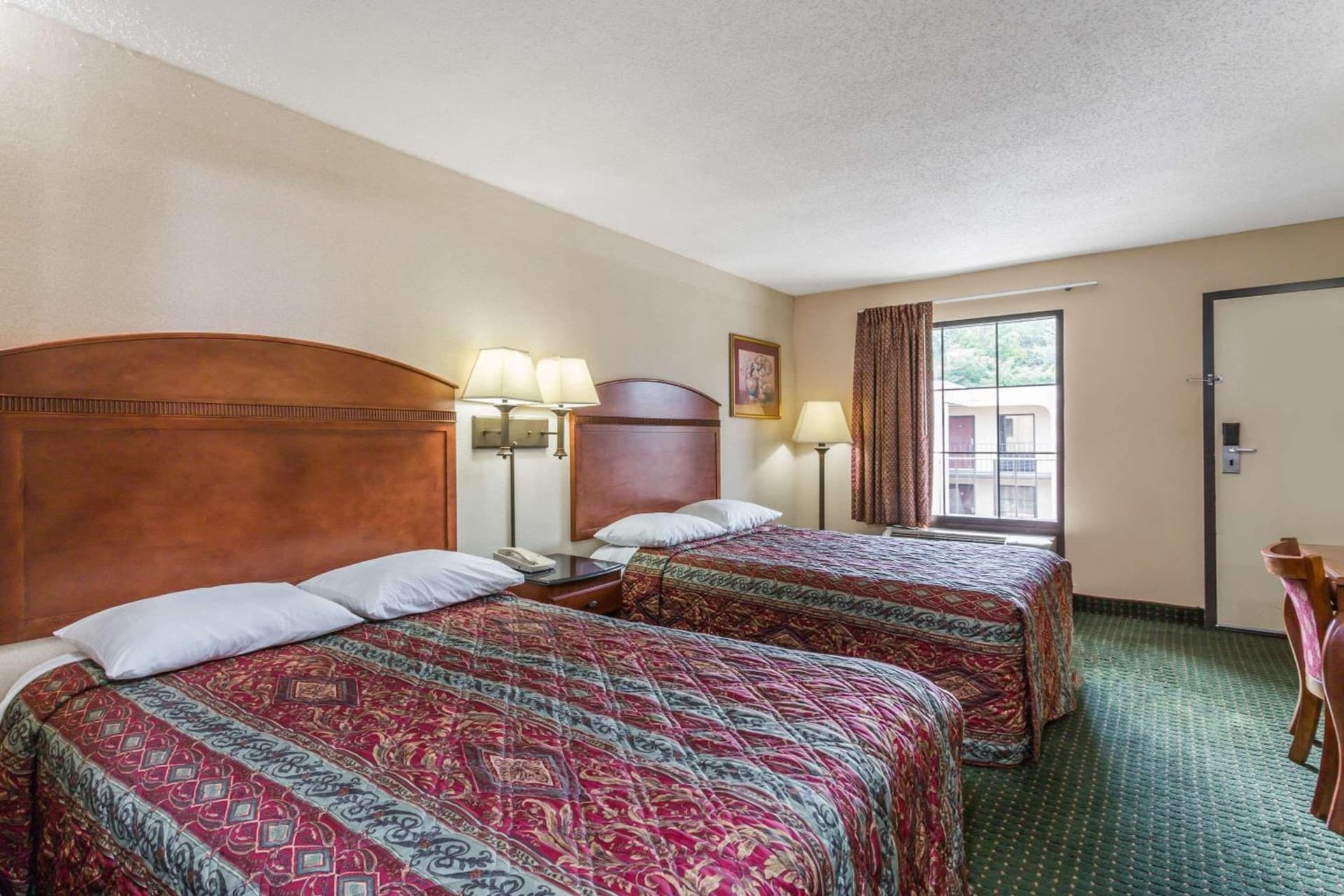 Days Inn by Wyndham Camp Springs Andrews AFB property views in Camp Springs, MD — gallery photo 3
