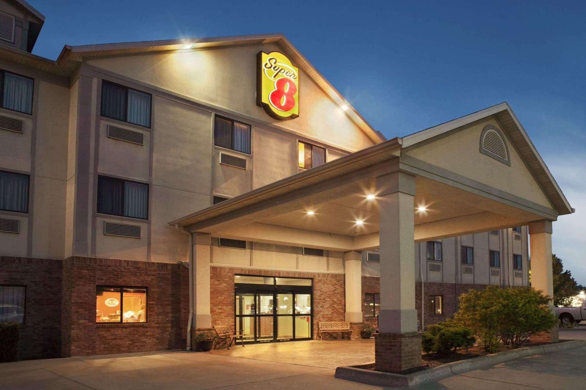 Super 8 by Wyndham Perryville featured exterior or lobby in Perryville, MO — similar hotel