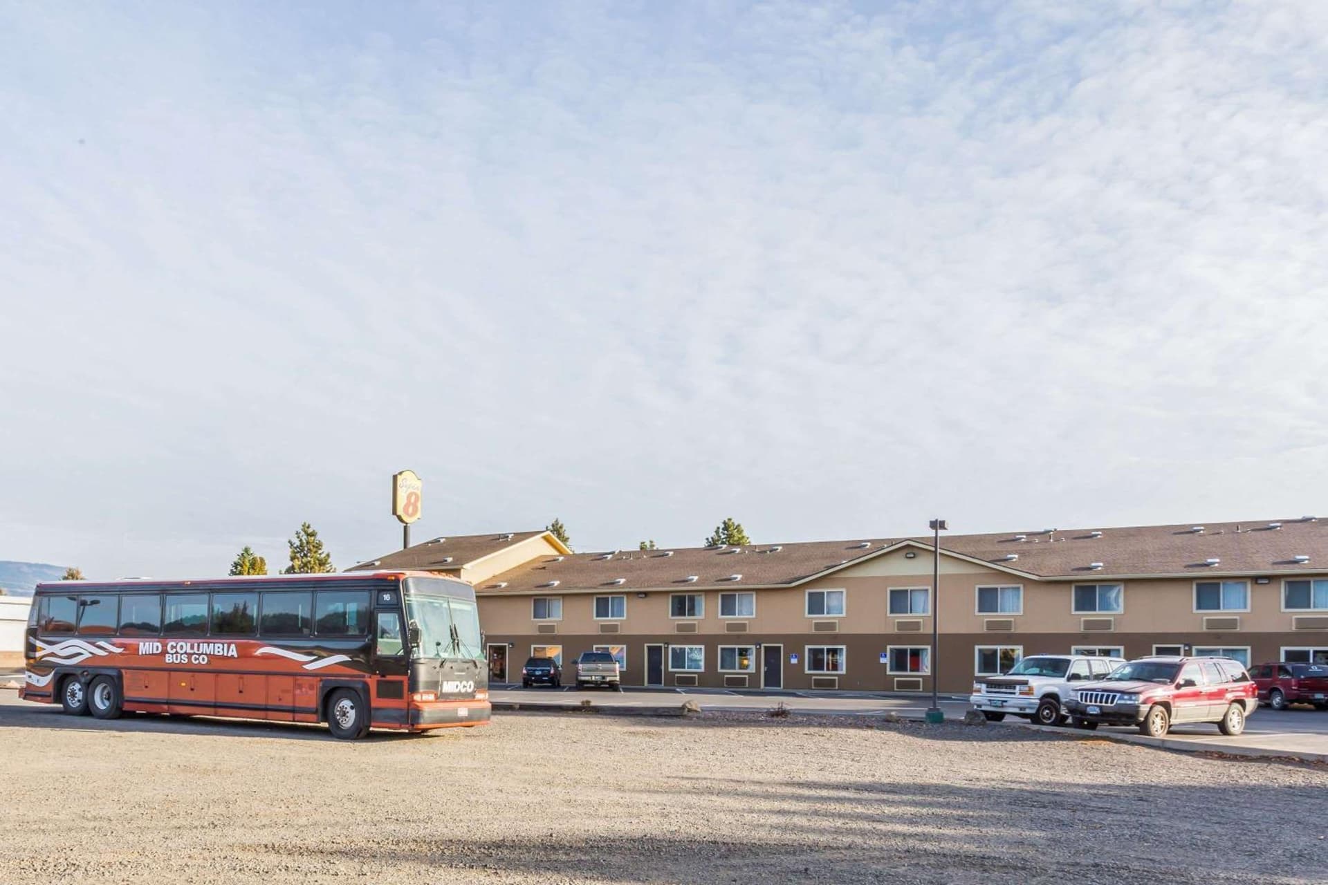 Super 8 by Wyndham LaGrande interior in La Grande, OR — gallery photo 2